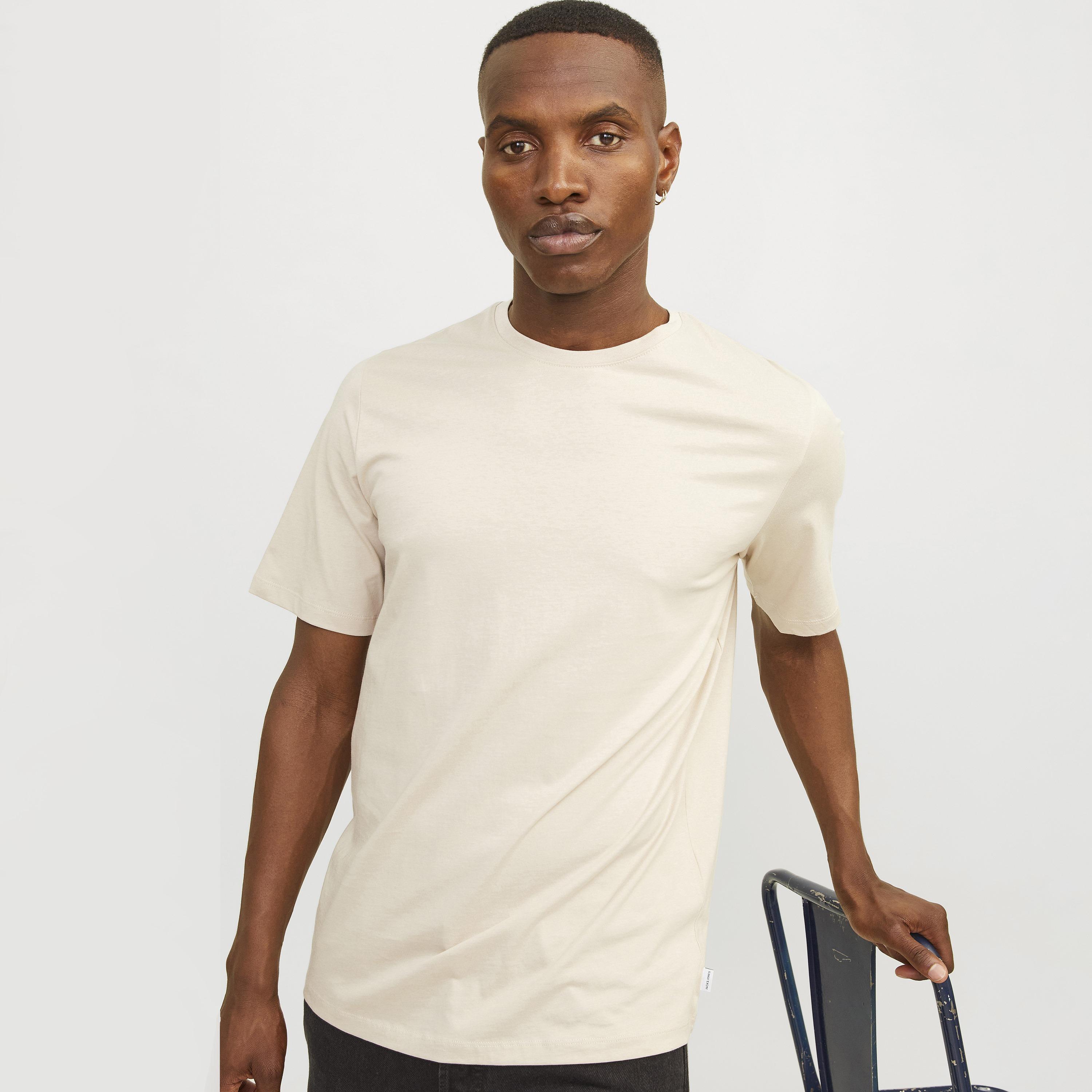 تيشرت رجالي سادة بياقة مستديرة وأكمام قصيرة من جاك آند جونز-men-clothing-tshirtsandpolos-tshirts-image-35
