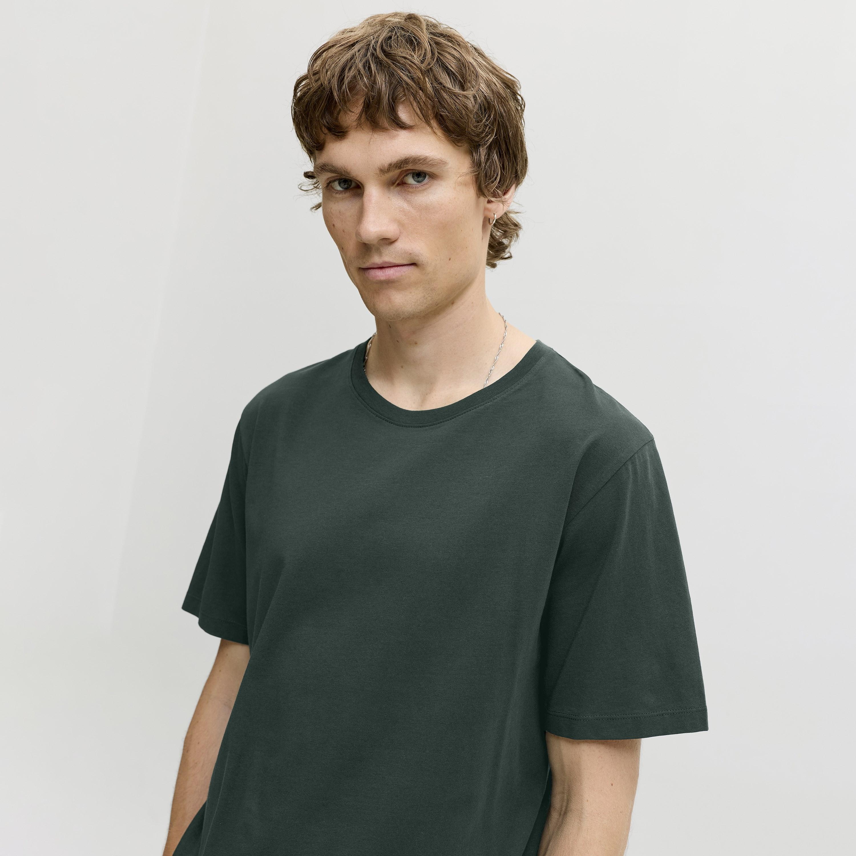 تيشرت رجالي سادة بياقة مستديرة وأكمام قصيرة من جاك آند جونز-men-clothing-tshirtsandpolos-tshirts-image-3