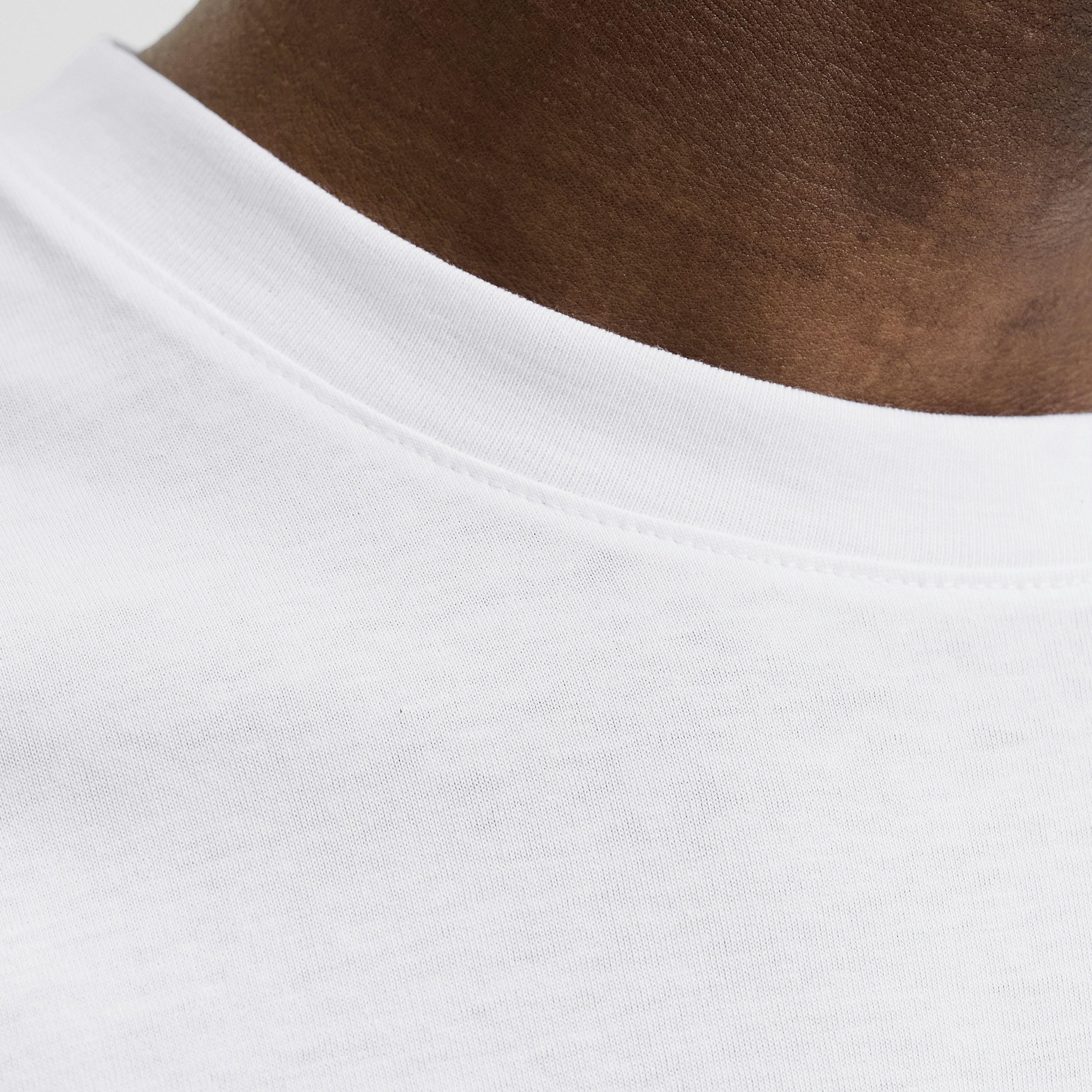 تيشرت رجالي سادة بياقة مستديرة وأكمام قصيرة من جاك آند جونز-men-clothing-tshirtsandpolos-tshirts-image-19