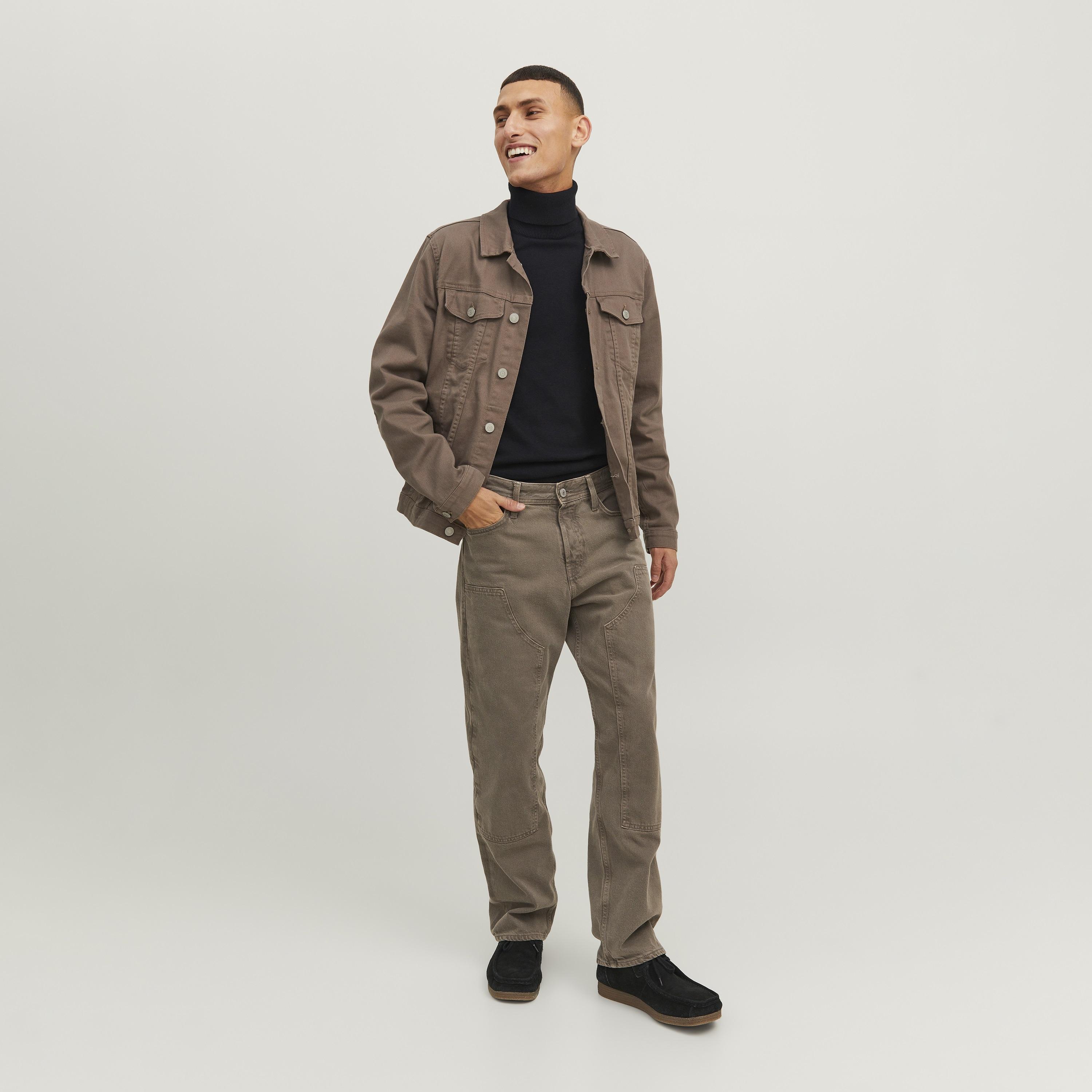 بلوفر رجالي سادة بياقة عالية (تيرتل نيك) وأكمام طويلة من جاك آند جونز-men-clothing-sweatersandpullovers-image-2