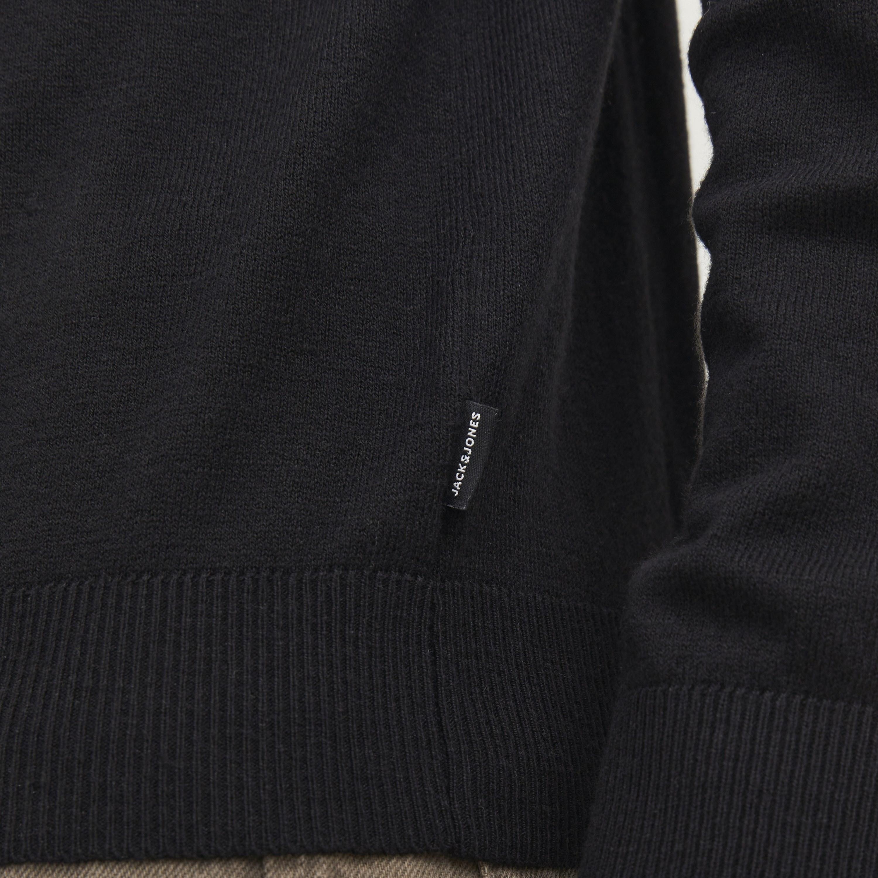 بلوفر رجالي سادة بياقة عالية (تيرتل نيك) وأكمام طويلة من جاك آند جونز-men-clothing-sweatersandpullovers-image-5