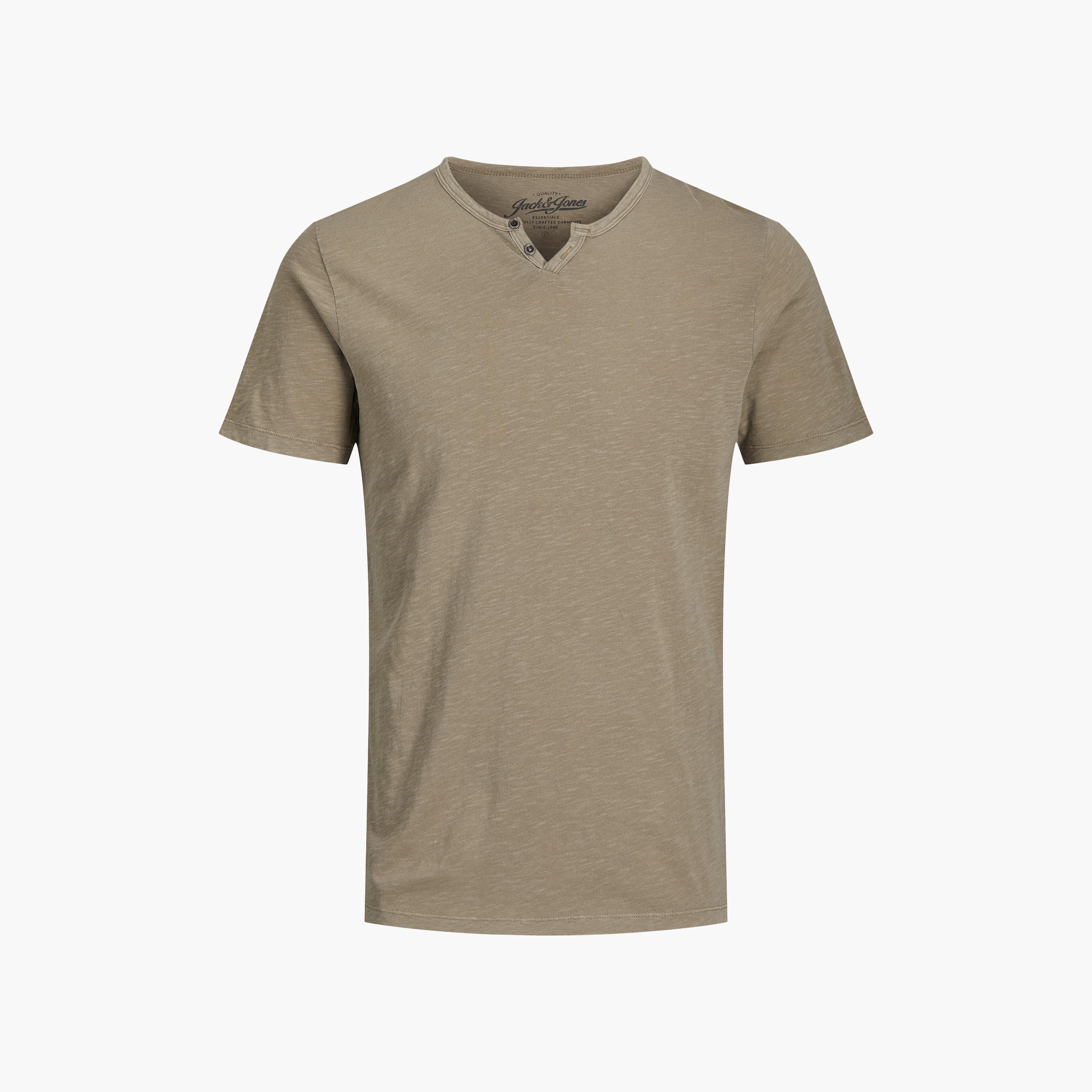 تيشرت رجالي مغزول (هيدرد) بياقة هنلي وأكمام قصيرة من جاك آند جونز-men-clothing-tshirtsandpolos-tshirts-image-24