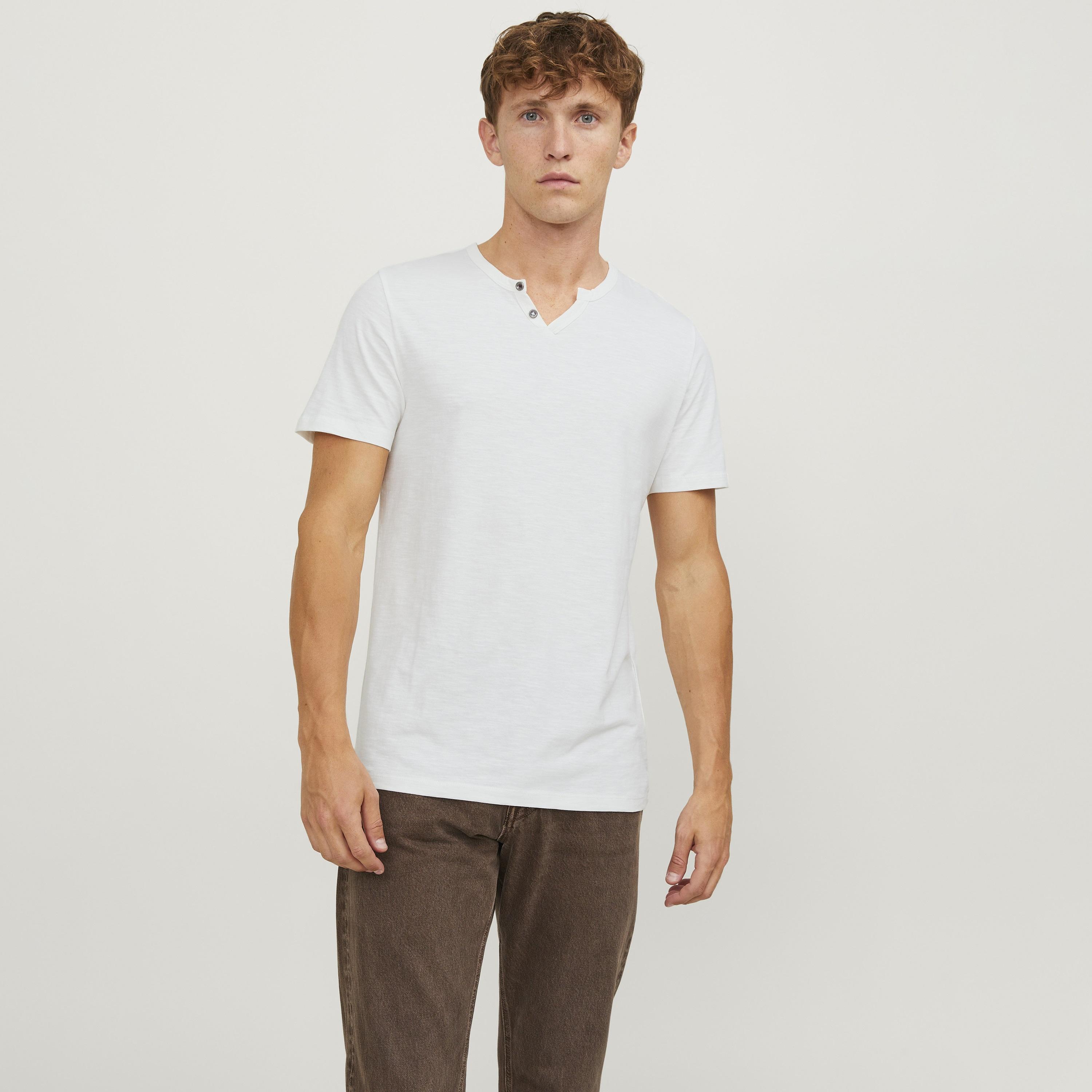 تيشرت رجالي مغزول (هيدرد) بياقة هنلي وأكمام قصيرة من جاك آند جونز-men-clothing-tshirtsandpolos-tshirts-image-1