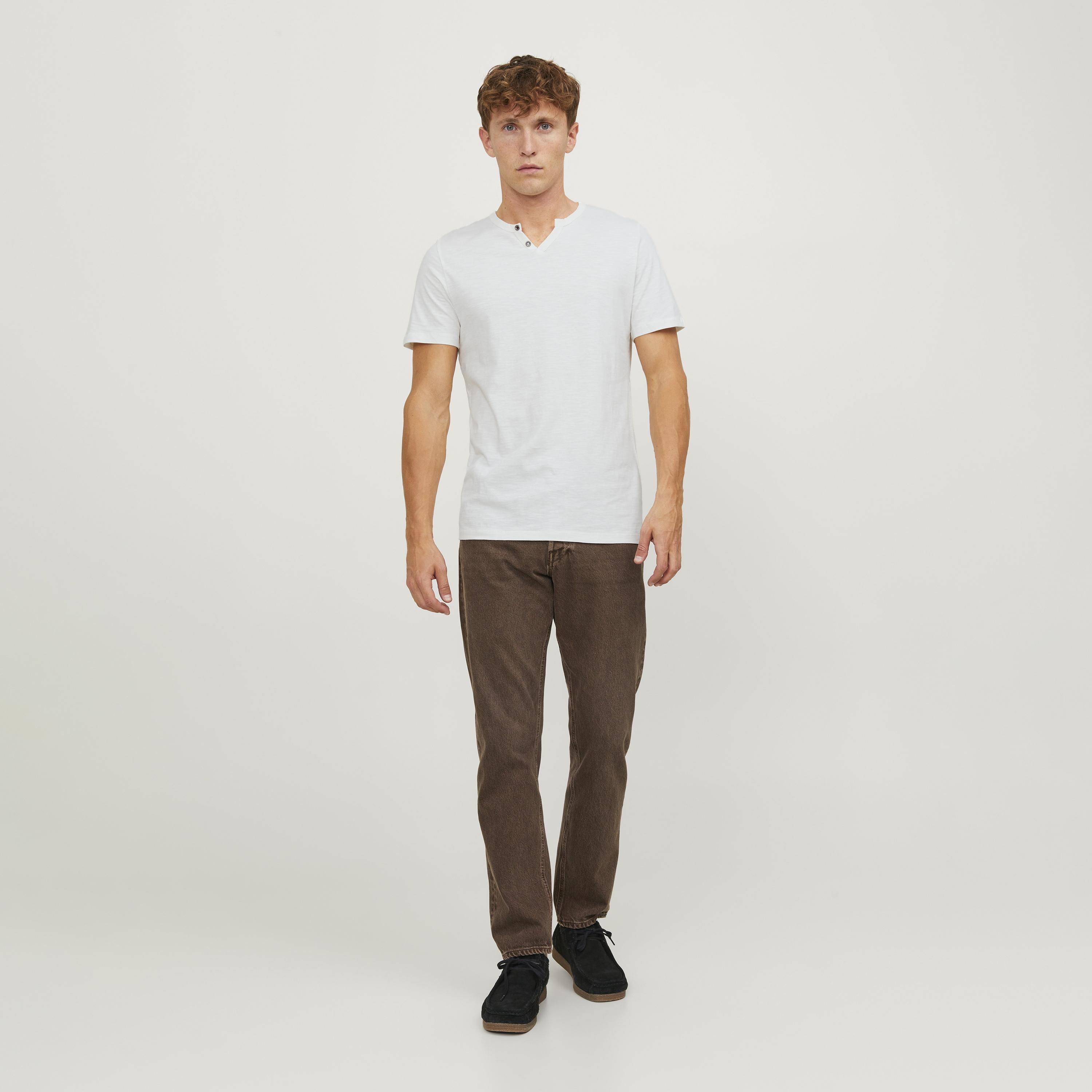 تيشرت رجالي مغزول (هيدرد) بياقة هنلي وأكمام قصيرة من جاك آند جونز-men-clothing-tshirtsandpolos-tshirts-image-26