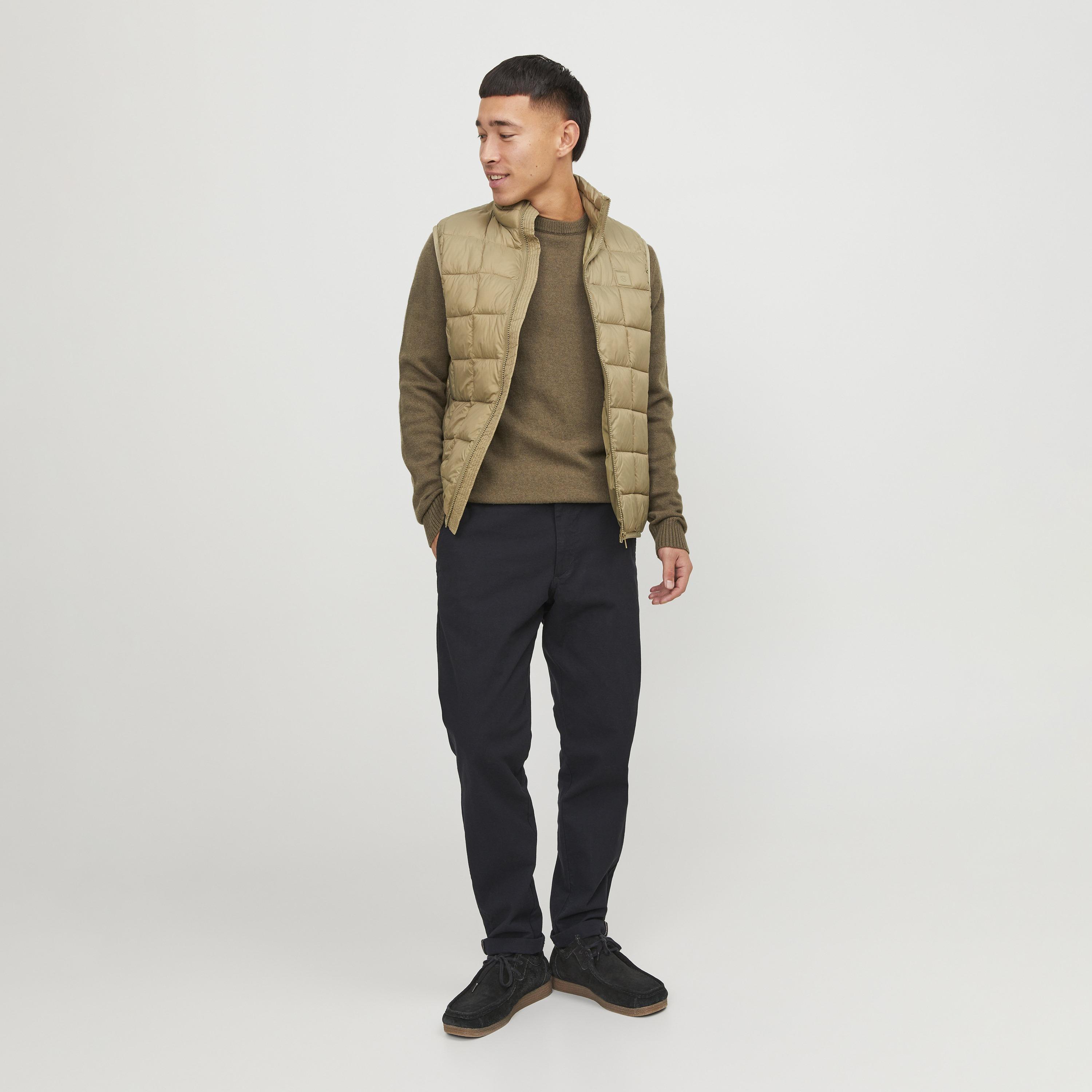 بنطال تشينو رجالي سادة بقصة ضيقة (سليم فيت) وخصر متوسط الارتفاع من جاك آند جونز-men-clothing-bottoms-trousersandchinos-chinos-image-18