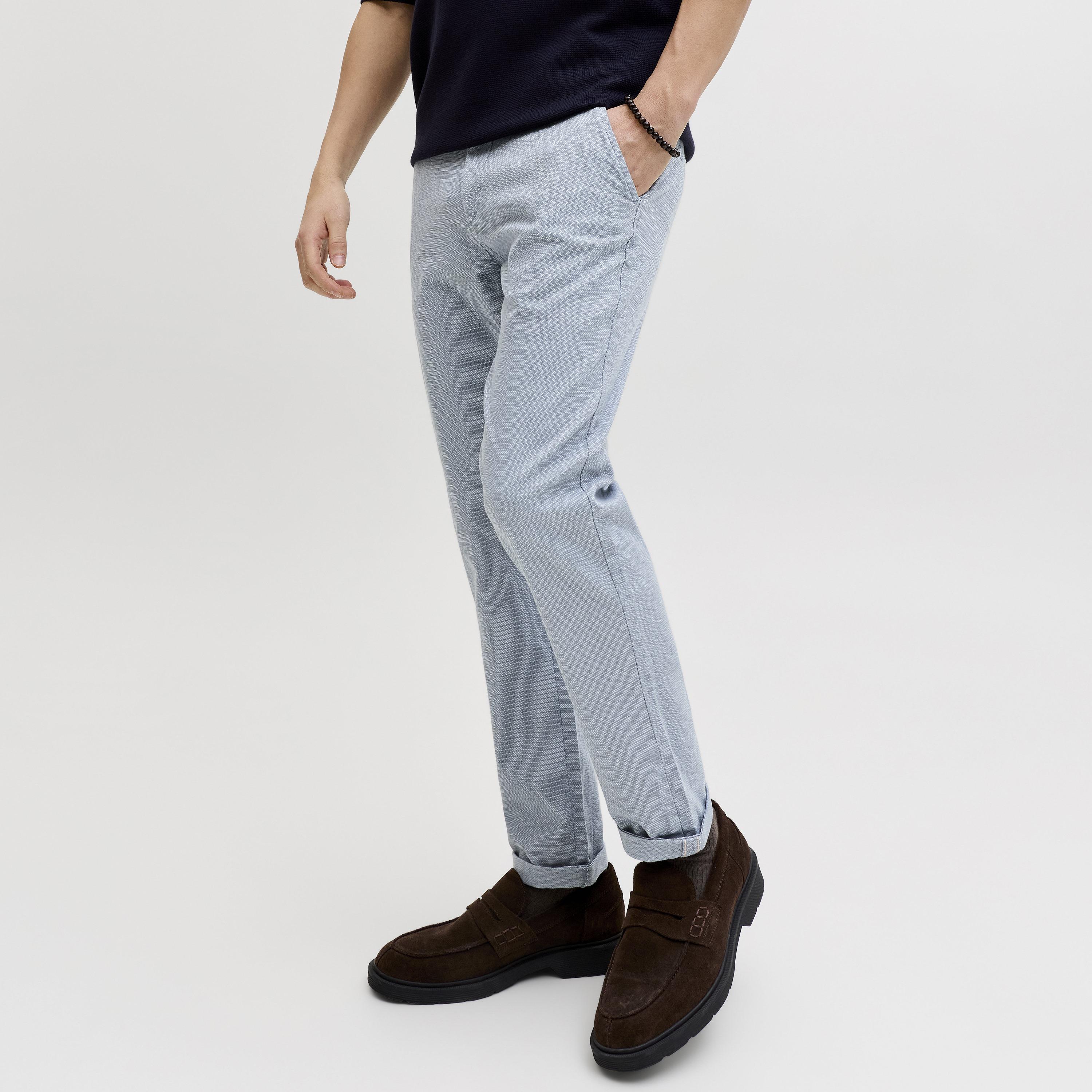 بنطال تشينو رجالي سادة بقصة ضيقة (سليم فيت) وخصر متوسط الارتفاع من جاك آند جونز-men-clothing-bottoms-trousersandchinos-chinos-image-51