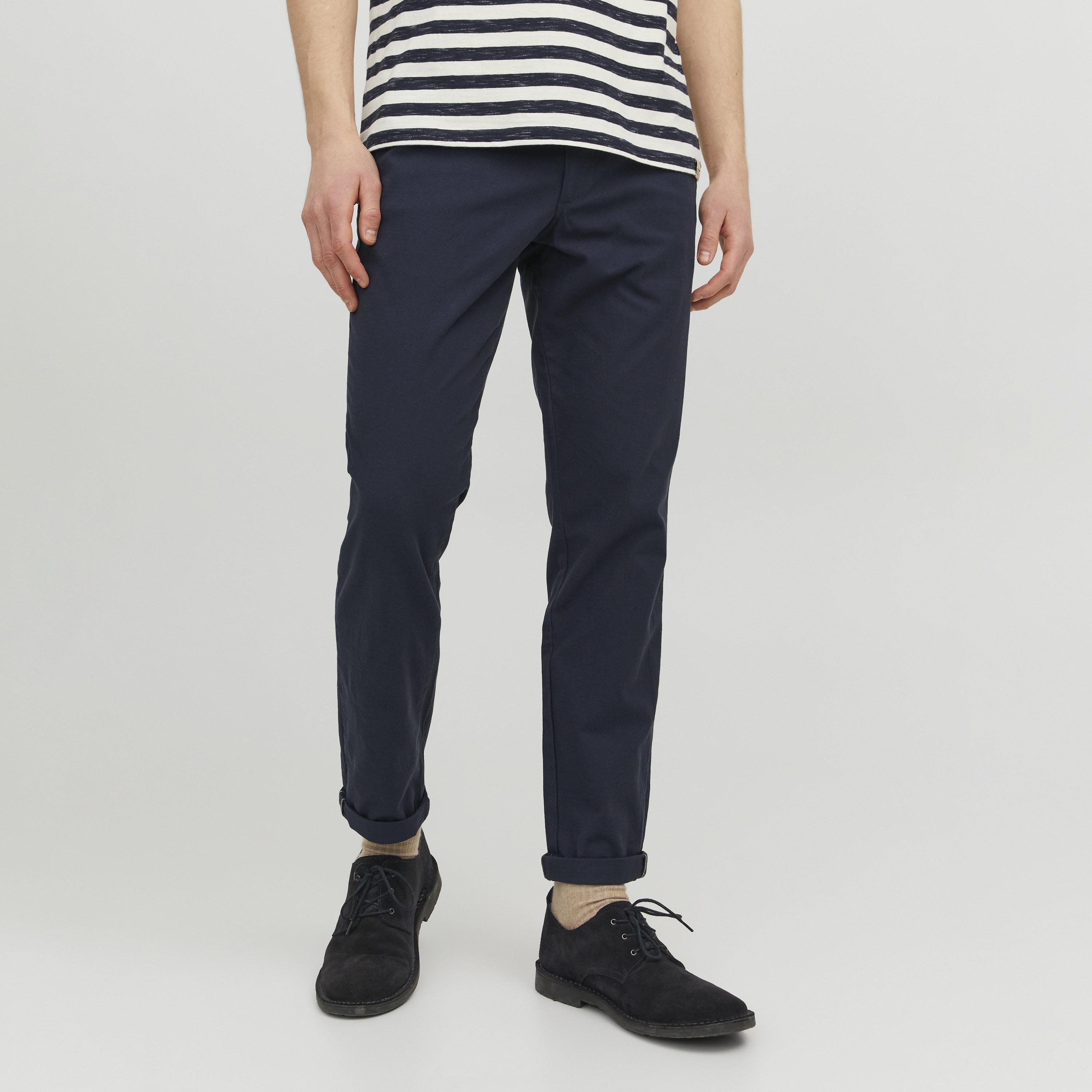 بنطال تشينو رجالي سادة بقصة ضيقة (سليم فيت) وخصر متوسط الارتفاع من جاك آند جونز-men-clothing-bottoms-trousersandchinos-chinos-image-10