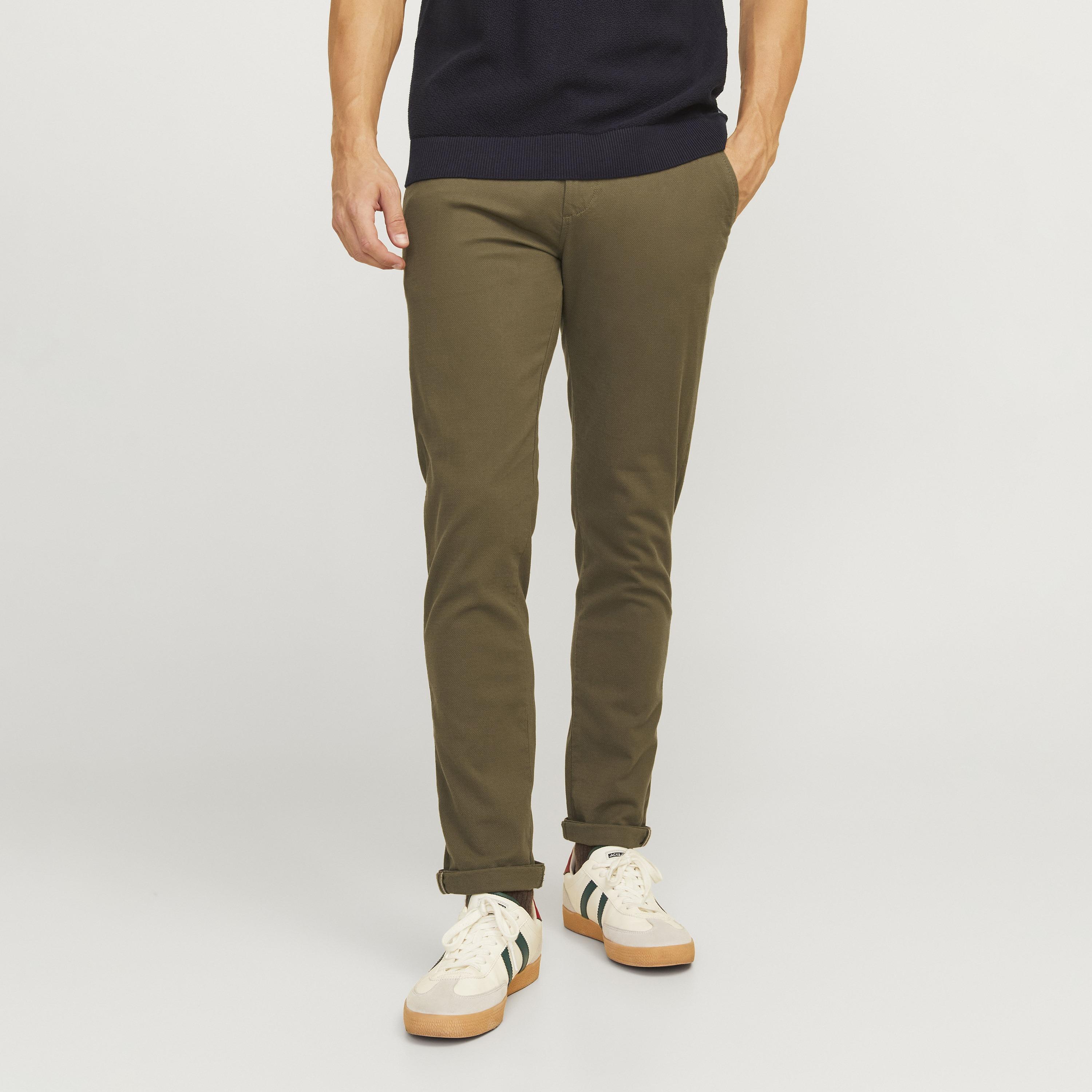 بنطال تشينو رجالي سادة بقصة ضيقة (سليم فيت) وخصر متوسط الارتفاع من جاك آند جونز-men-clothing-bottoms-trousersandchinos-chinos-image-1