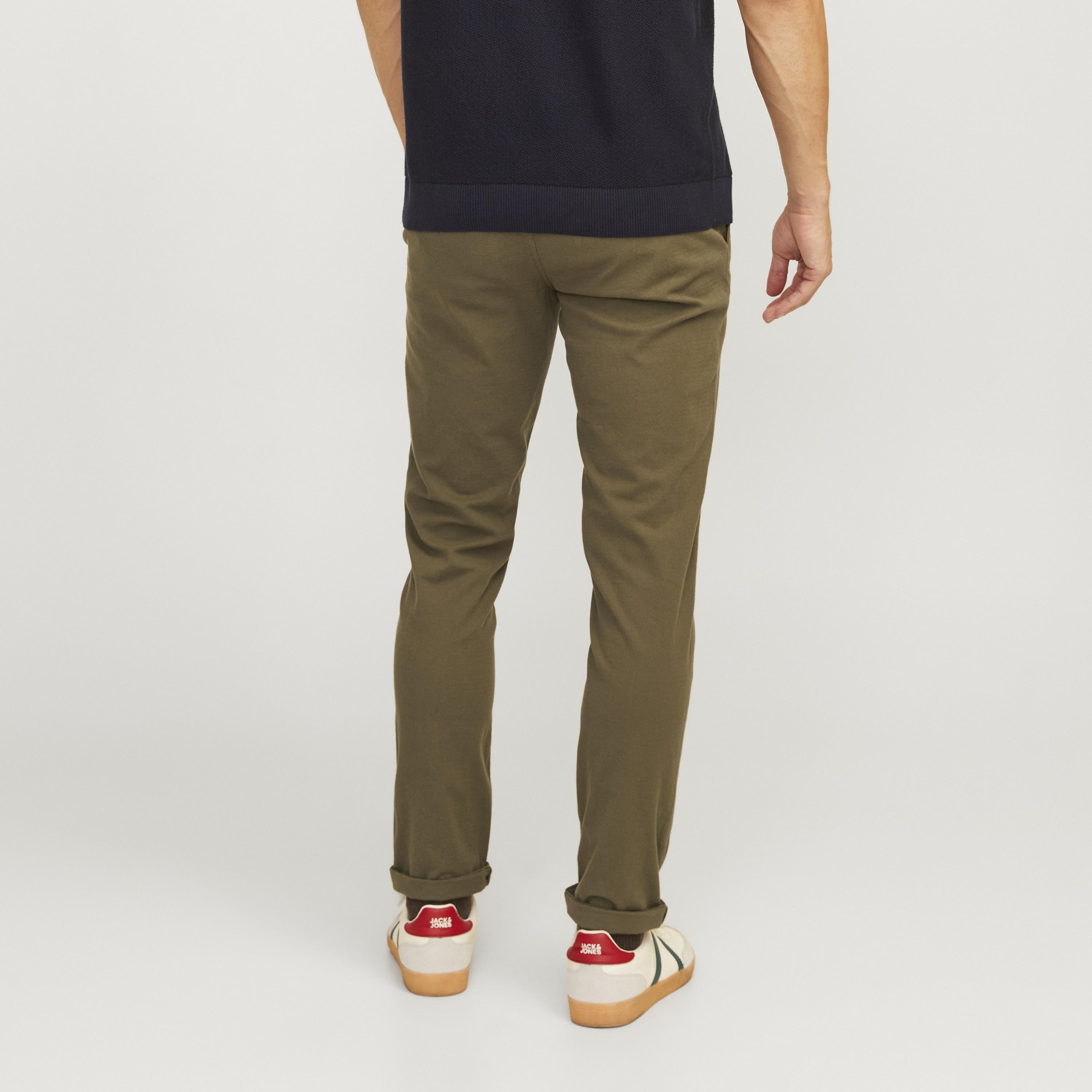 بنطال تشينو رجالي سادة بقصة ضيقة (سليم فيت) وخصر متوسط الارتفاع من جاك آند جونز-men-clothing-bottoms-trousersandchinos-chinos-image-28