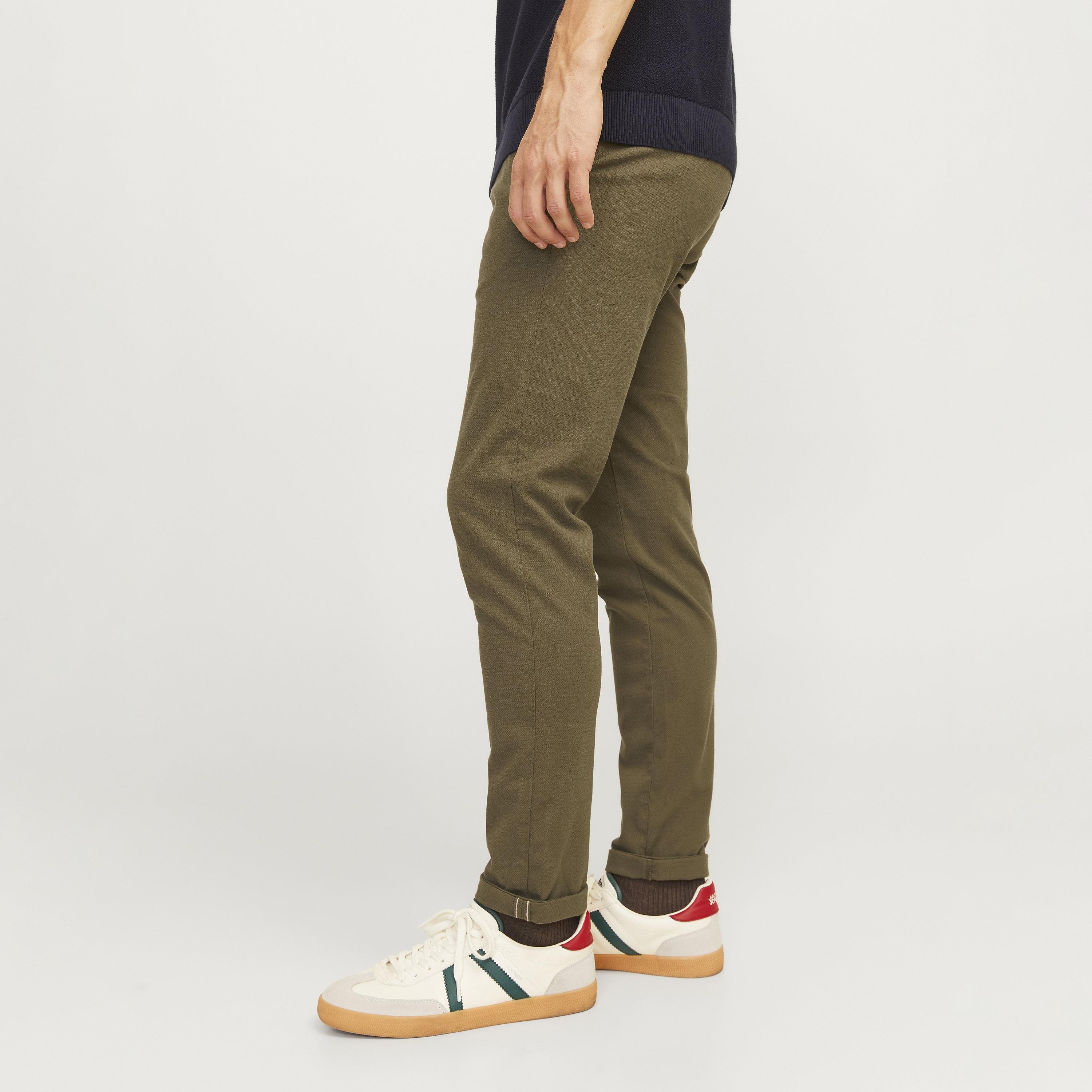 بنطال تشينو رجالي سادة بقصة ضيقة (سليم فيت) وخصر متوسط الارتفاع من جاك آند جونز-men-clothing-bottoms-trousersandchinos-chinos-image-29