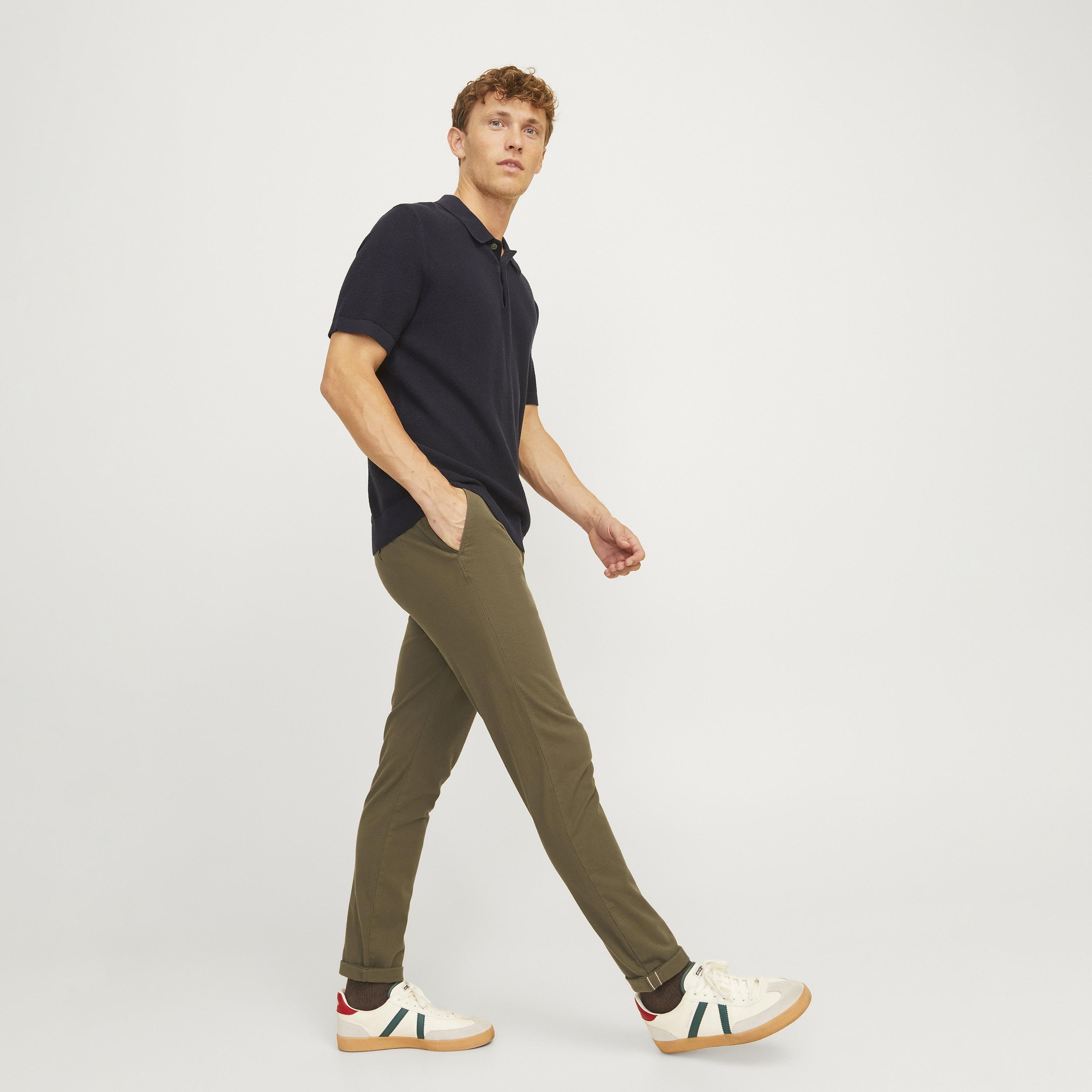 بنطال تشينو رجالي سادة بقصة ضيقة (سليم فيت) وخصر متوسط الارتفاع من جاك آند جونز-men-clothing-bottoms-trousersandchinos-chinos-image-30