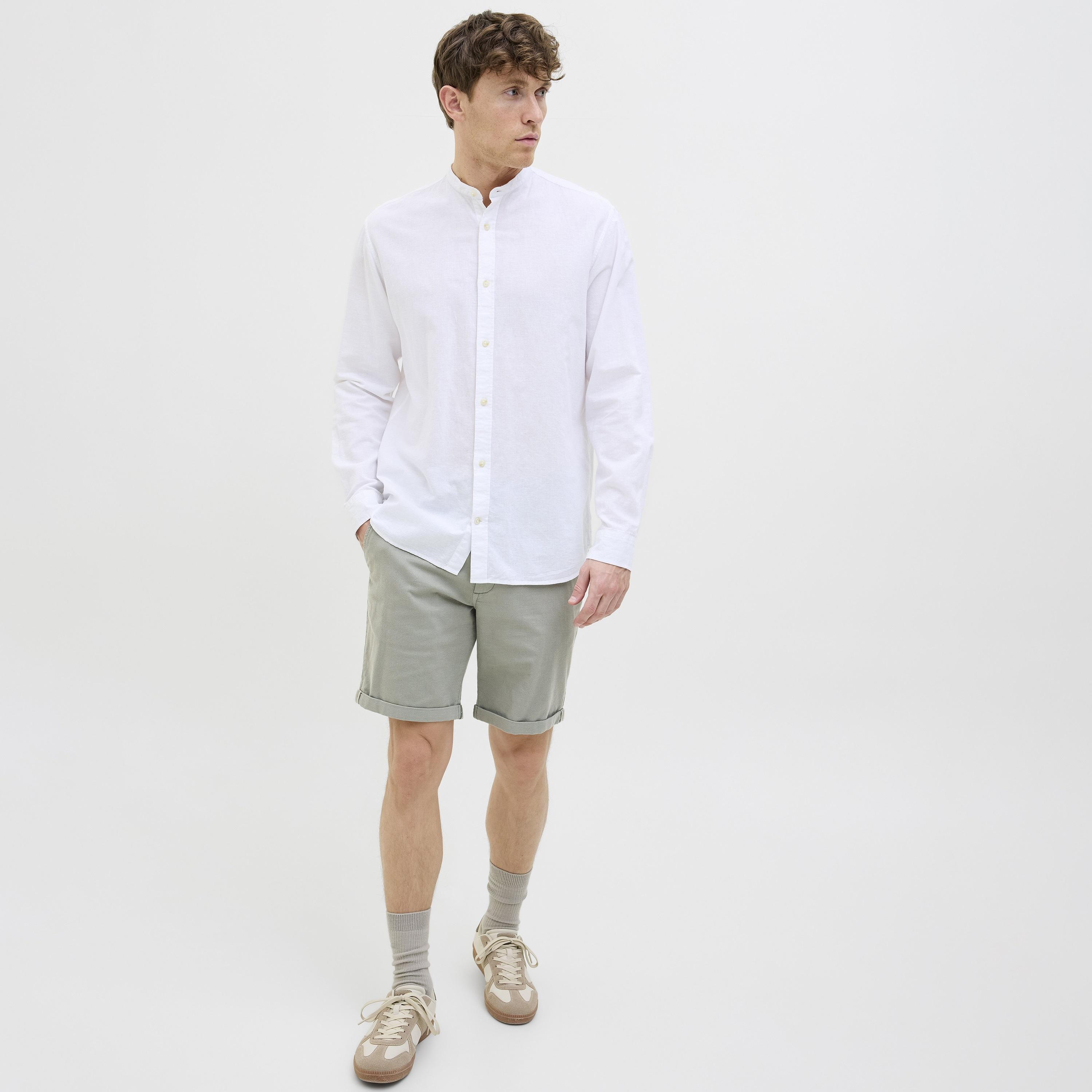 Jack & Jones Plain Mid-Rise Button and Zip Fly Men's Chino Shorts-men-clothing-bottoms-shorts-image-18