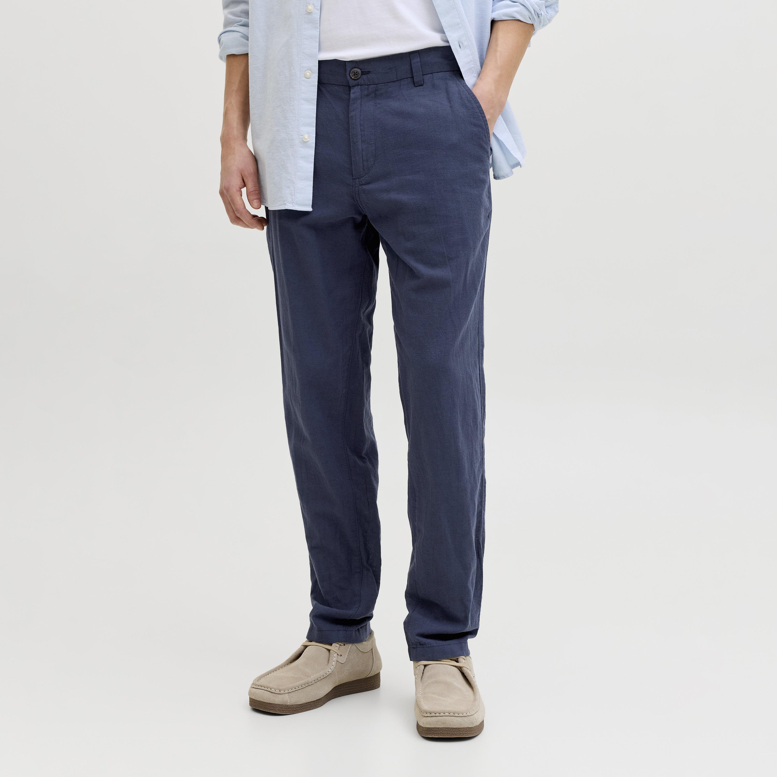 بنطلون تشينو رجالي بقصة مدببة (تاپيرد فيت) سادة بخصر متوسط الارتفاع من جاك آند جونز-men-clothing-bottoms-trousersandchinos-chinos-image-1