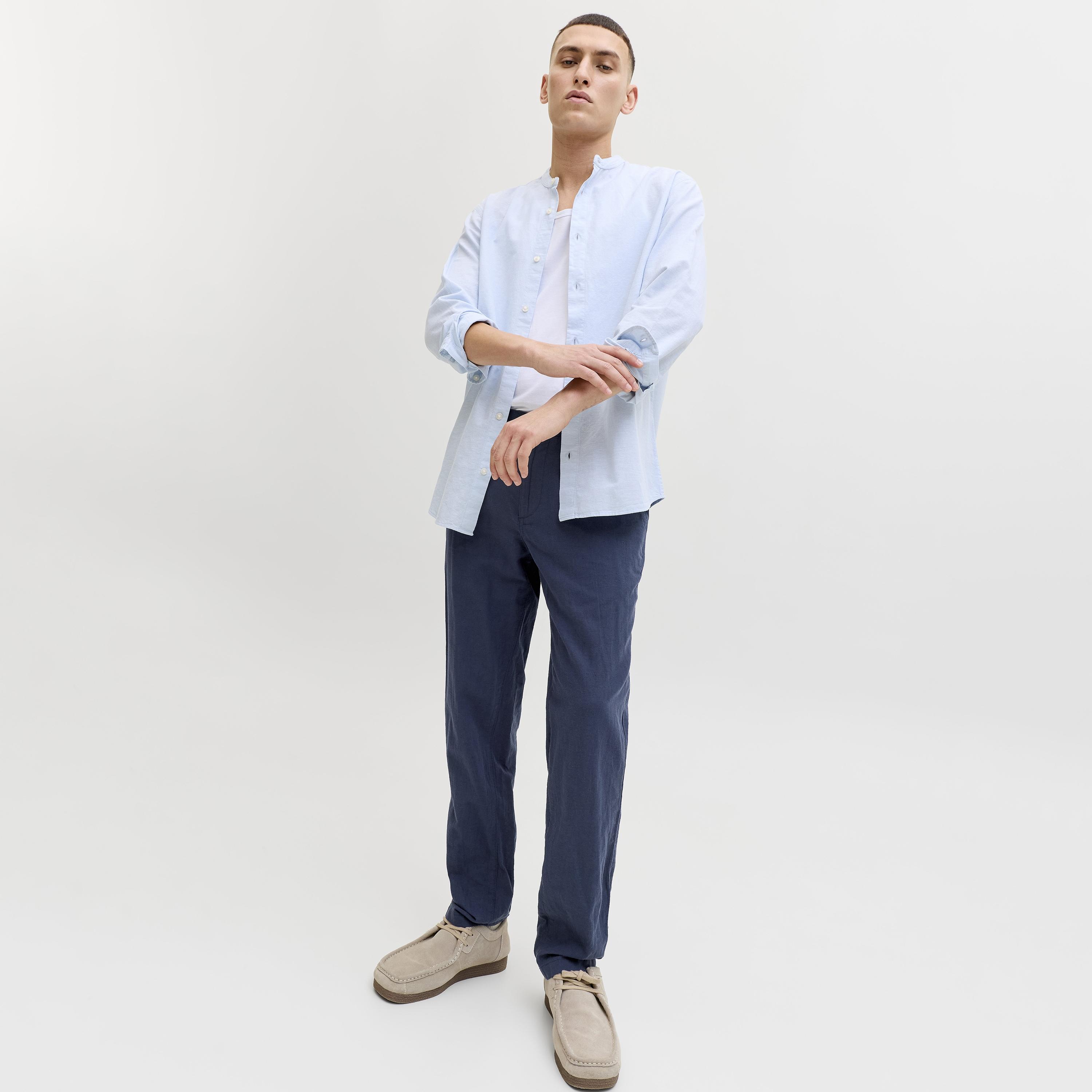 بنطلون تشينو رجالي بقصة مدببة (تاپيرد فيت) سادة بخصر متوسط الارتفاع من جاك آند جونز-men-clothing-bottoms-trousersandchinos-chinos-image-11