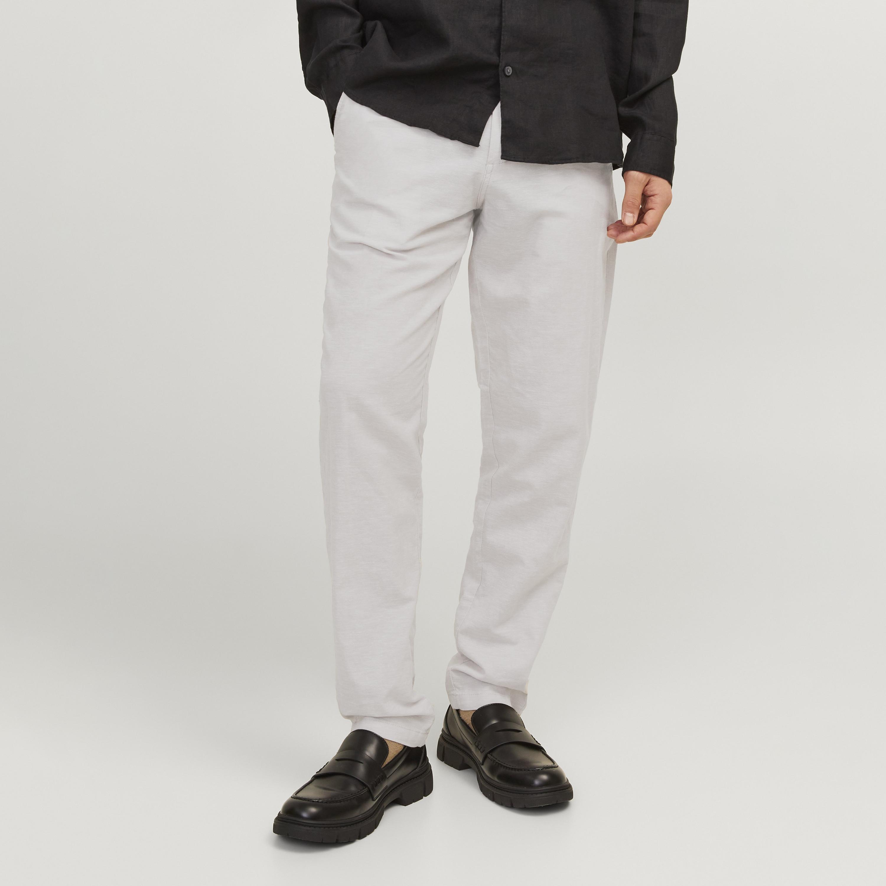 بنطلون تشينو رجالي بقصة مدببة (تاپيرد فيت) سادة بخصر متوسط الارتفاع من جاك آند جونز-men-clothing-bottoms-trousersandchinos-chinos-image-1