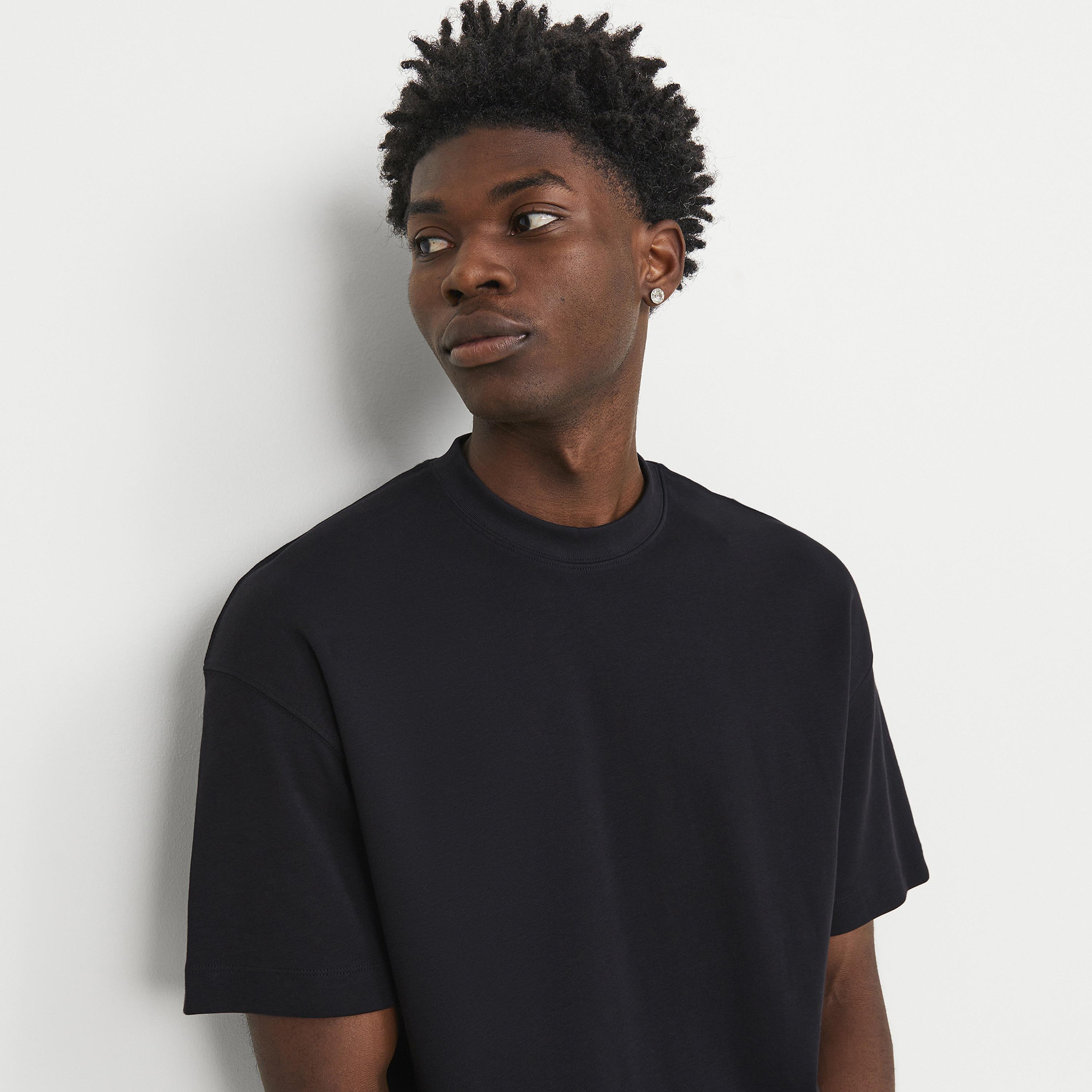 تيشرت رجالي سادة بياقة مستديرة وأكمام قصيرة من جاك آند جونز-men-clothing-tshirtsandpolos-tshirts-image-3