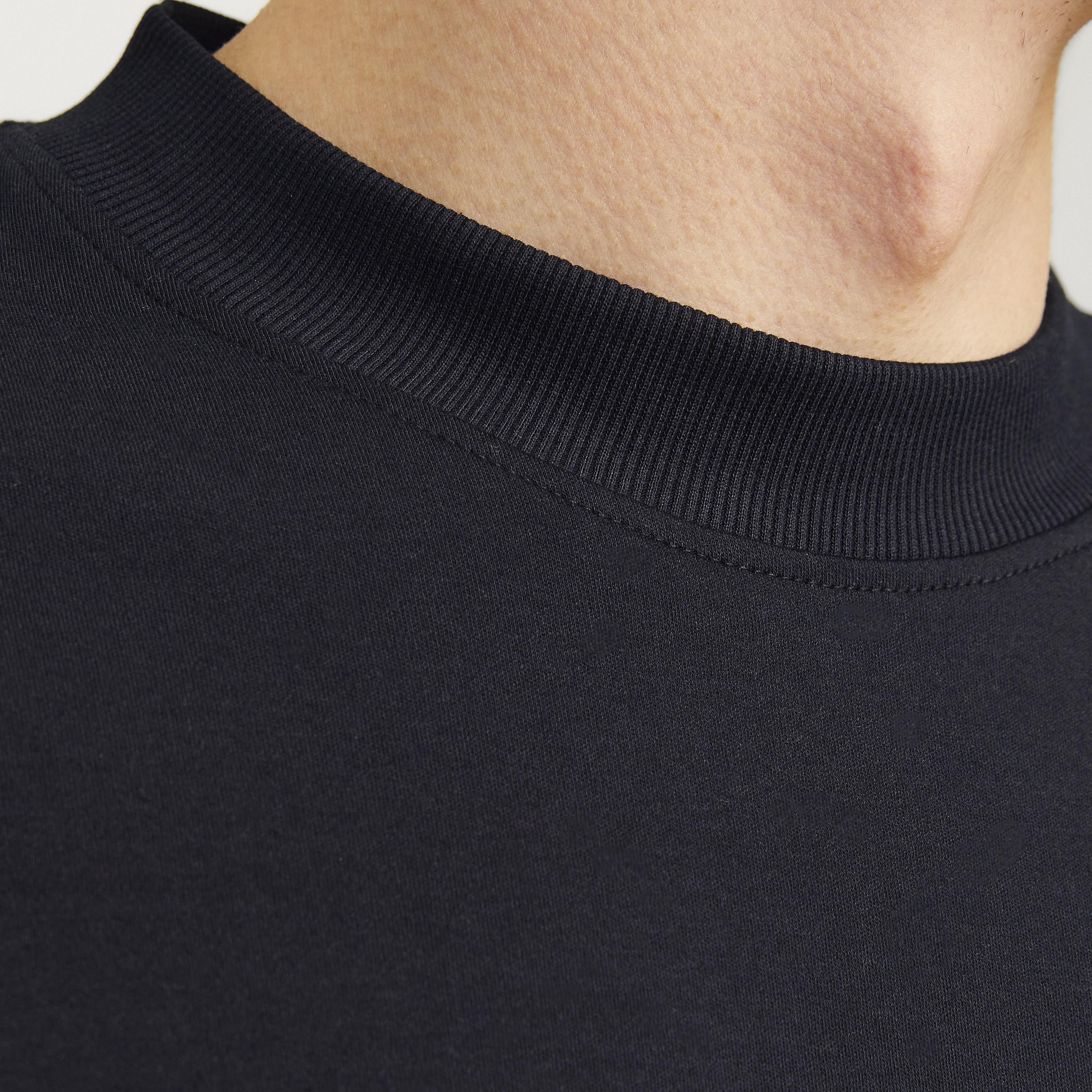 تيشرت رجالي بطبعة طبوغرافية وياقة مستديرة وأكمام قصيرة من جاك آند جونز-men-clothing-tshirtsandpolos-tshirts-image-6