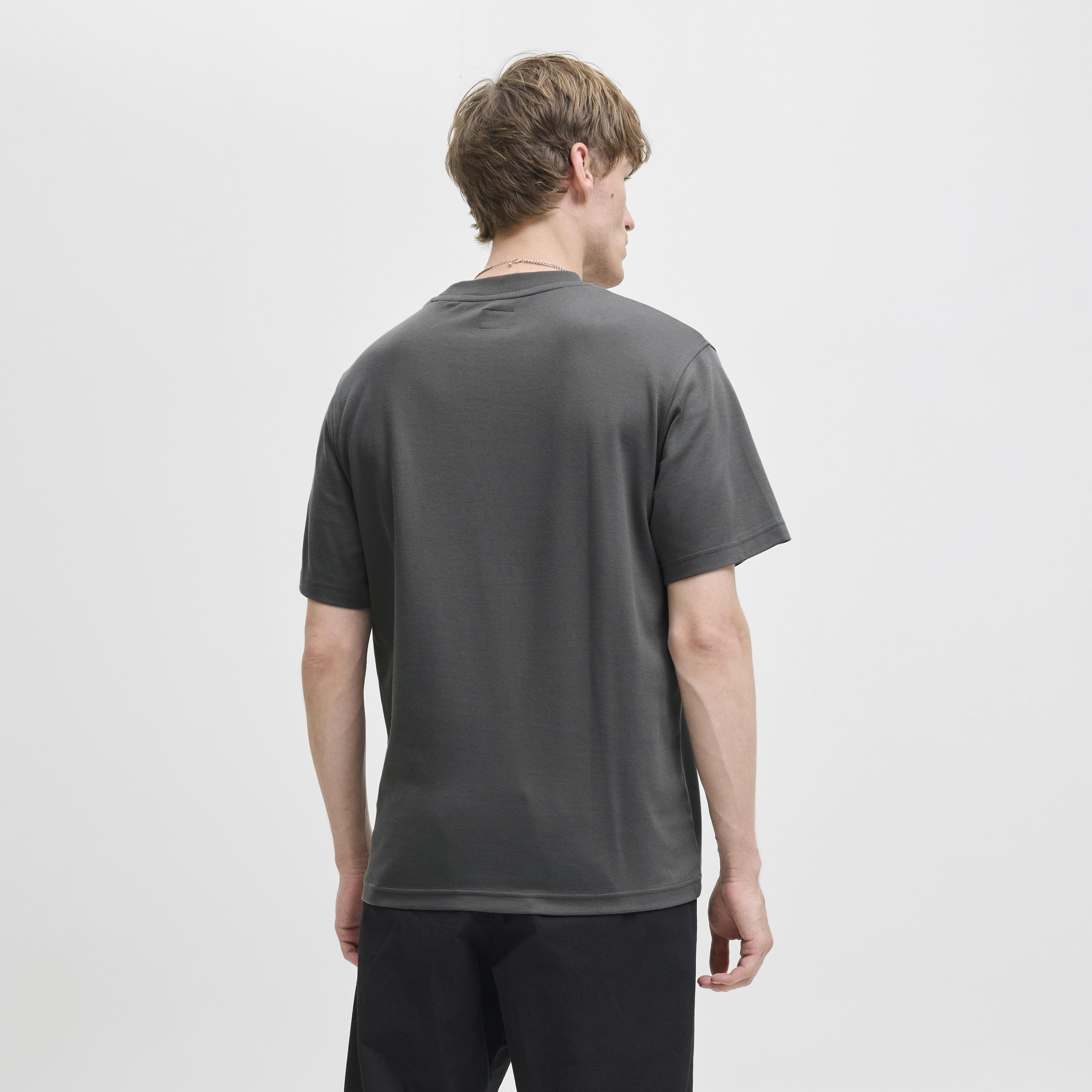 تيشرت رجالي بطبعة طبوغرافية وياقة مستديرة وأكمام قصيرة من جاك آند جونز-men-clothing-tshirtsandpolos-tshirts-image-33