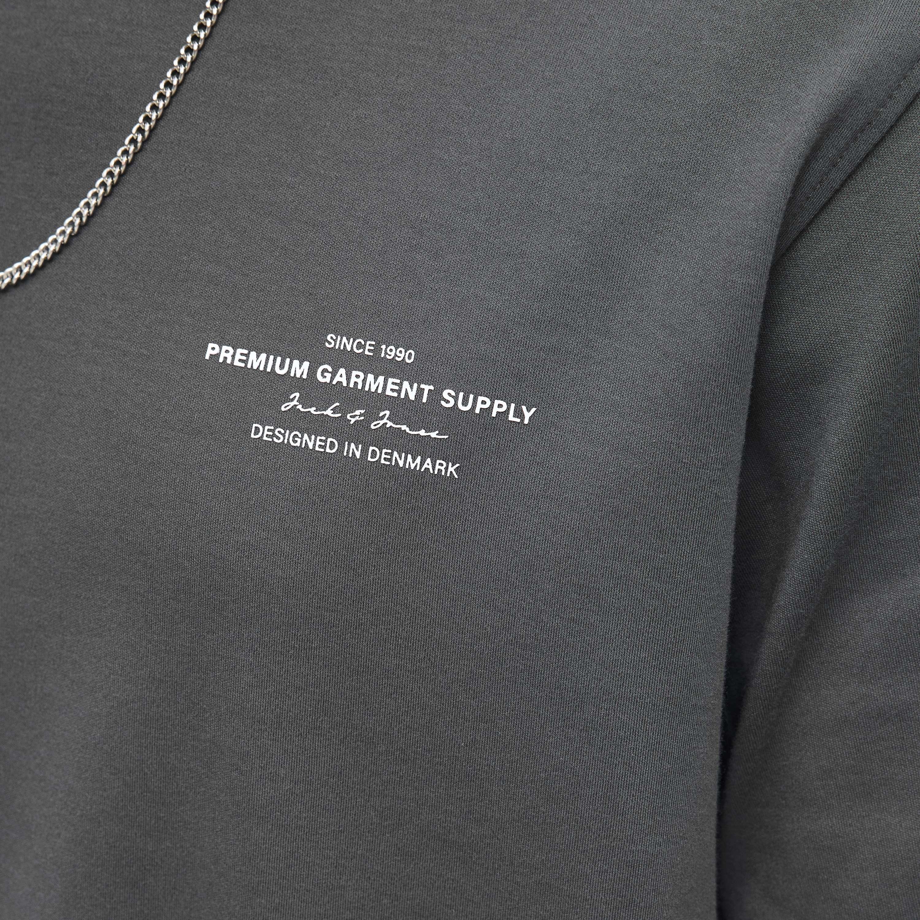 تيشرت رجالي بطبعة طبوغرافية وياقة مستديرة وأكمام قصيرة من جاك آند جونز-men-clothing-tshirtsandpolos-tshirts-image-35