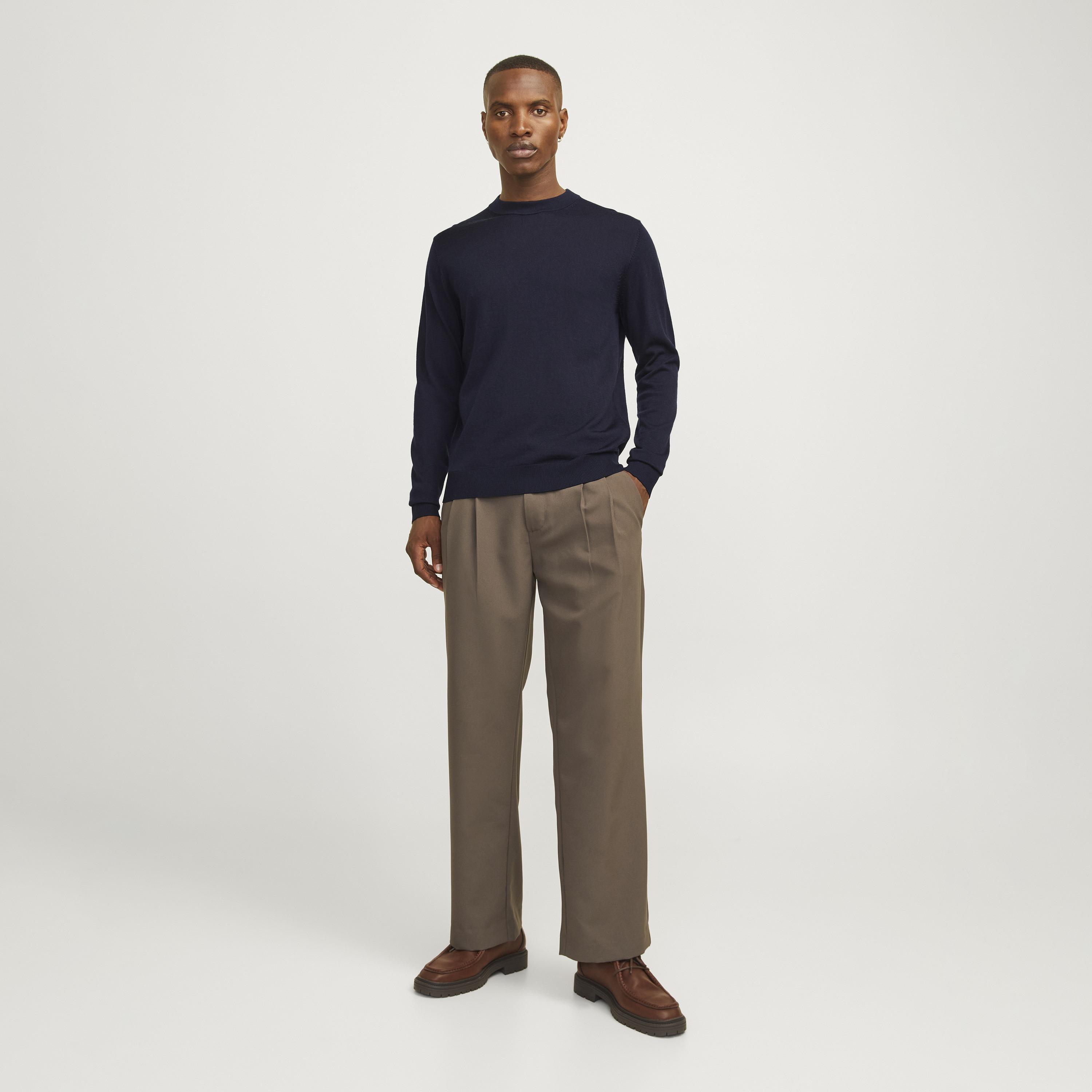 بلوفر رجالي سادة برقبة مستديرة وأكمام طويلة من جاك آند جونز-men-clothing-sweatersandpullovers-image-2