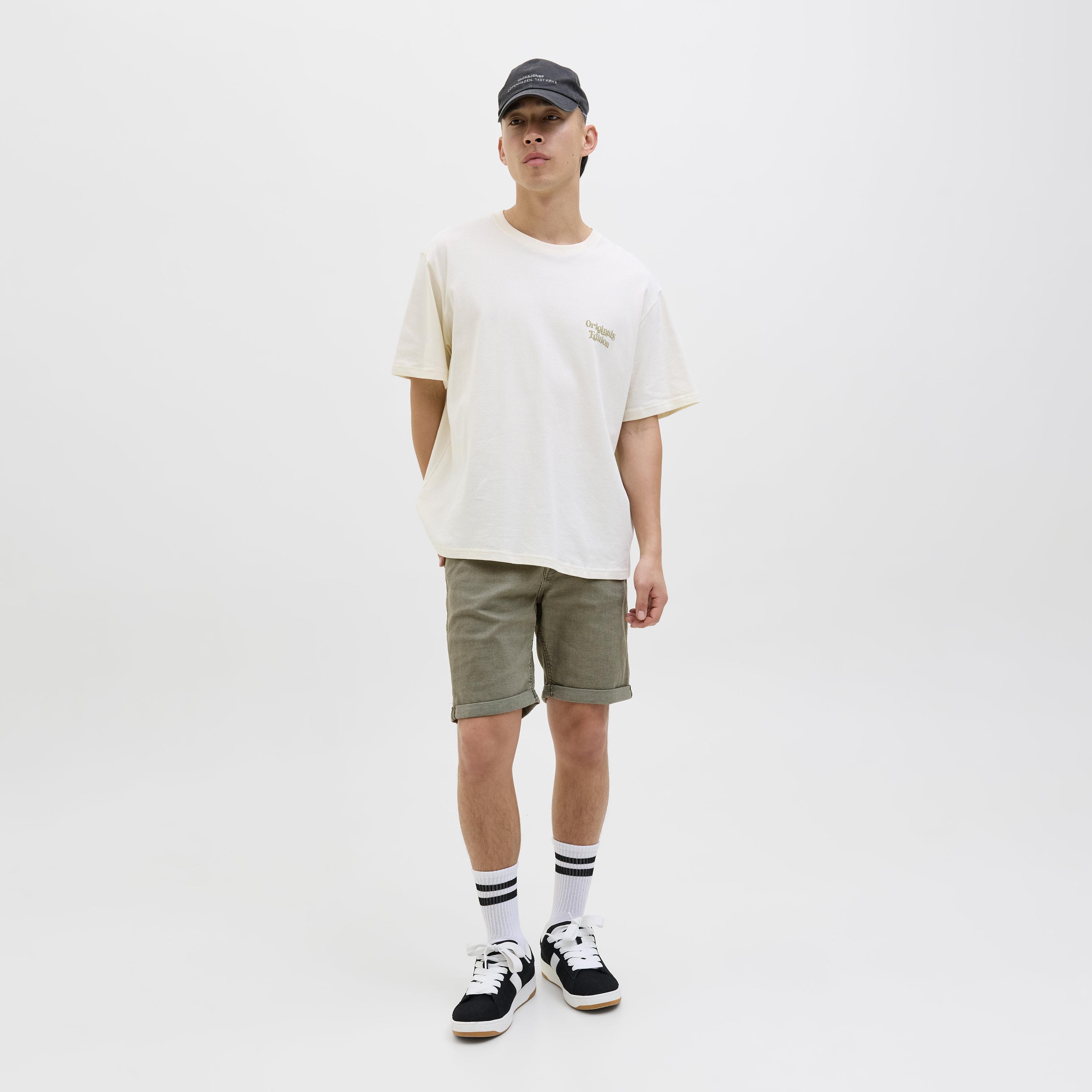 Jack & Jones Plain Mid-Rise Button and Zip Fly Men's Denim Shorts-men-clothing-bottoms-shorts-image-2