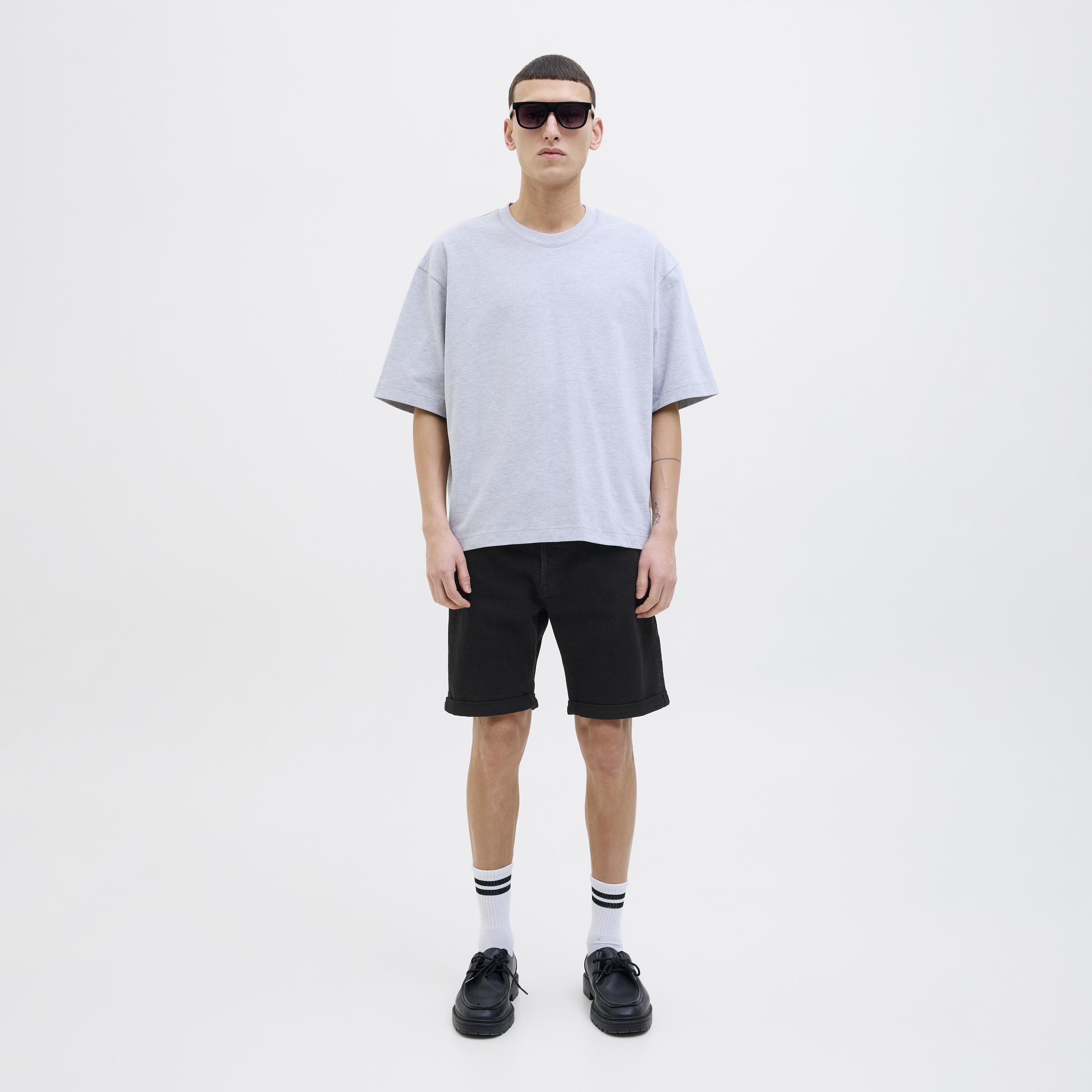 Jack & Jones Plain Mid-Rise Button and Zip Fly Men's Denim Shorts-men-clothing-bottoms-shorts-image-2
