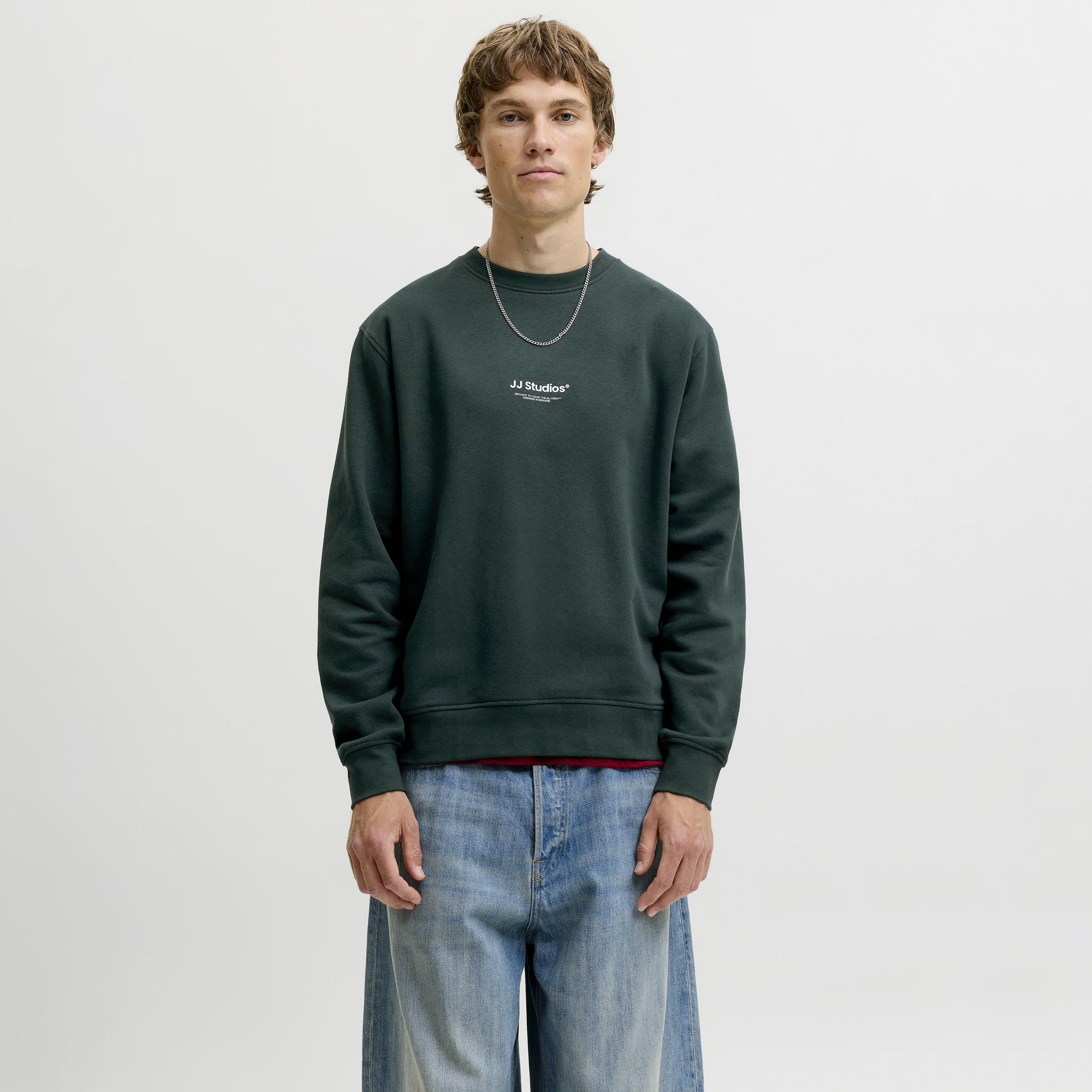 سويت شيرت رجالي جاك آند جونز سادة بياقة مستديرة وأكمام طويلة-men-winterwear-hoodiesandsweatshirts-image-37