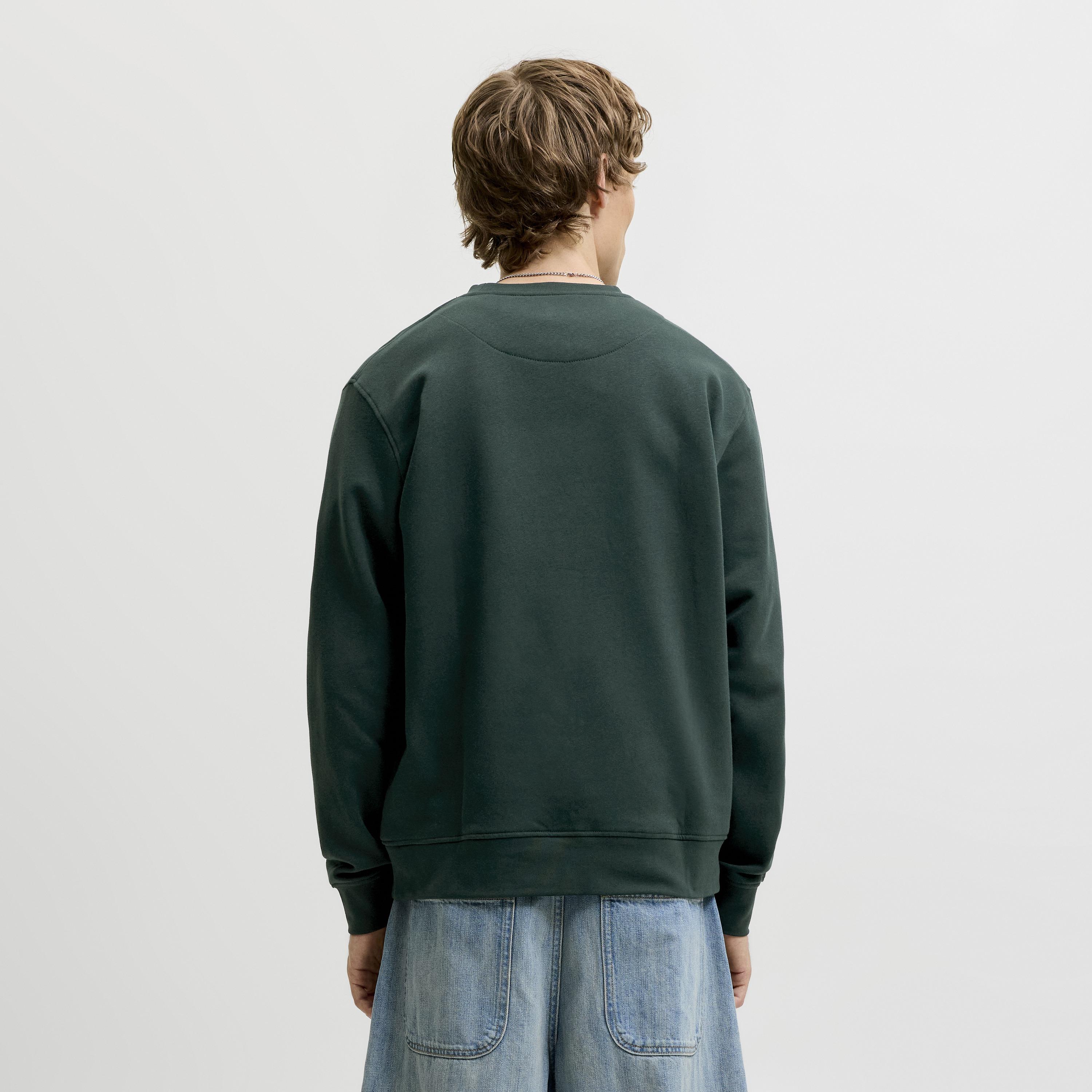 سويت شيرت رجالي جاك آند جونز سادة بياقة مستديرة وأكمام طويلة-men-winterwear-hoodiesandsweatshirts-image-40