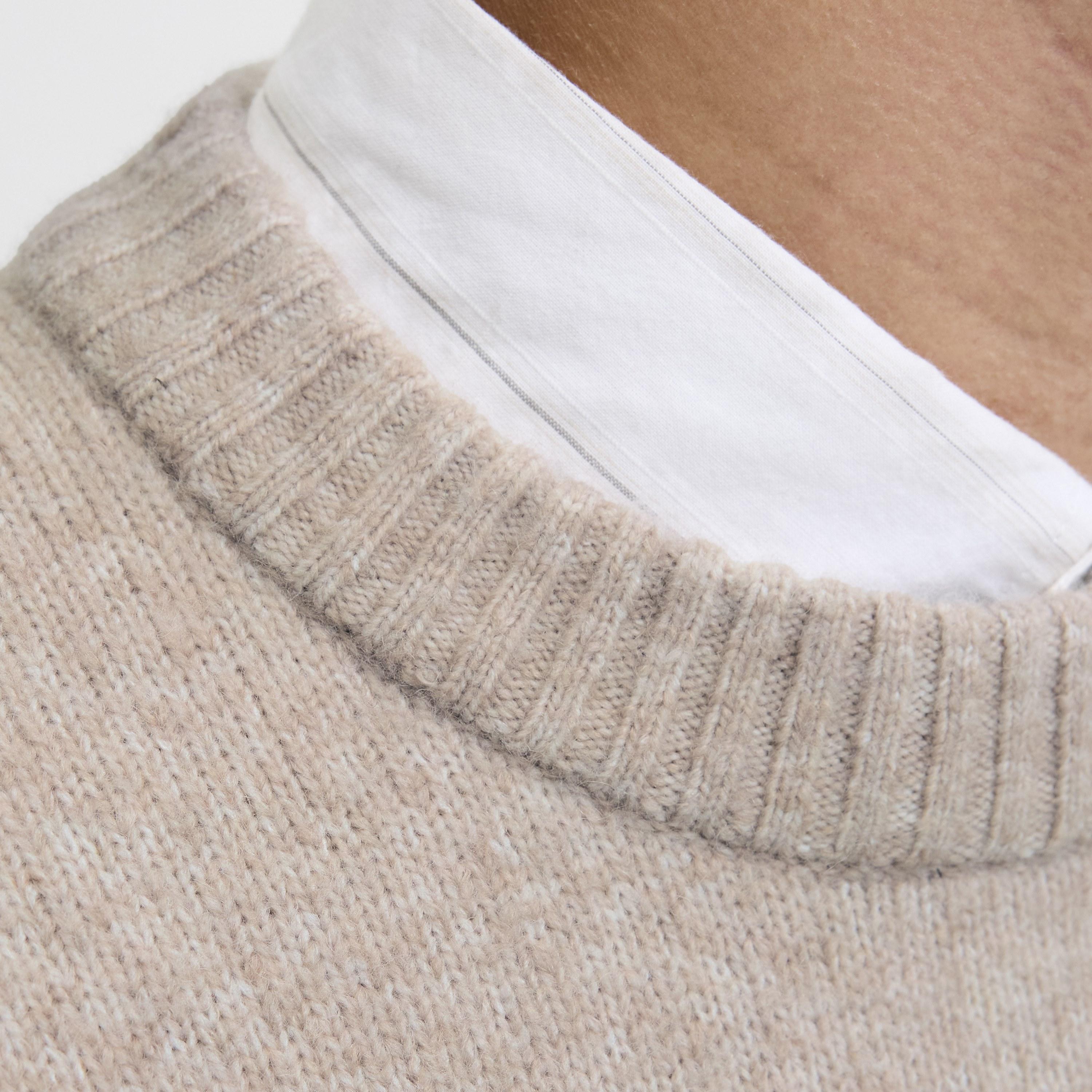 بلوفر رجالي سادة برقبة مستديرة وأكمام طويلة من جاك آند جونز-men-clothing-sweatersandpullovers-image-4