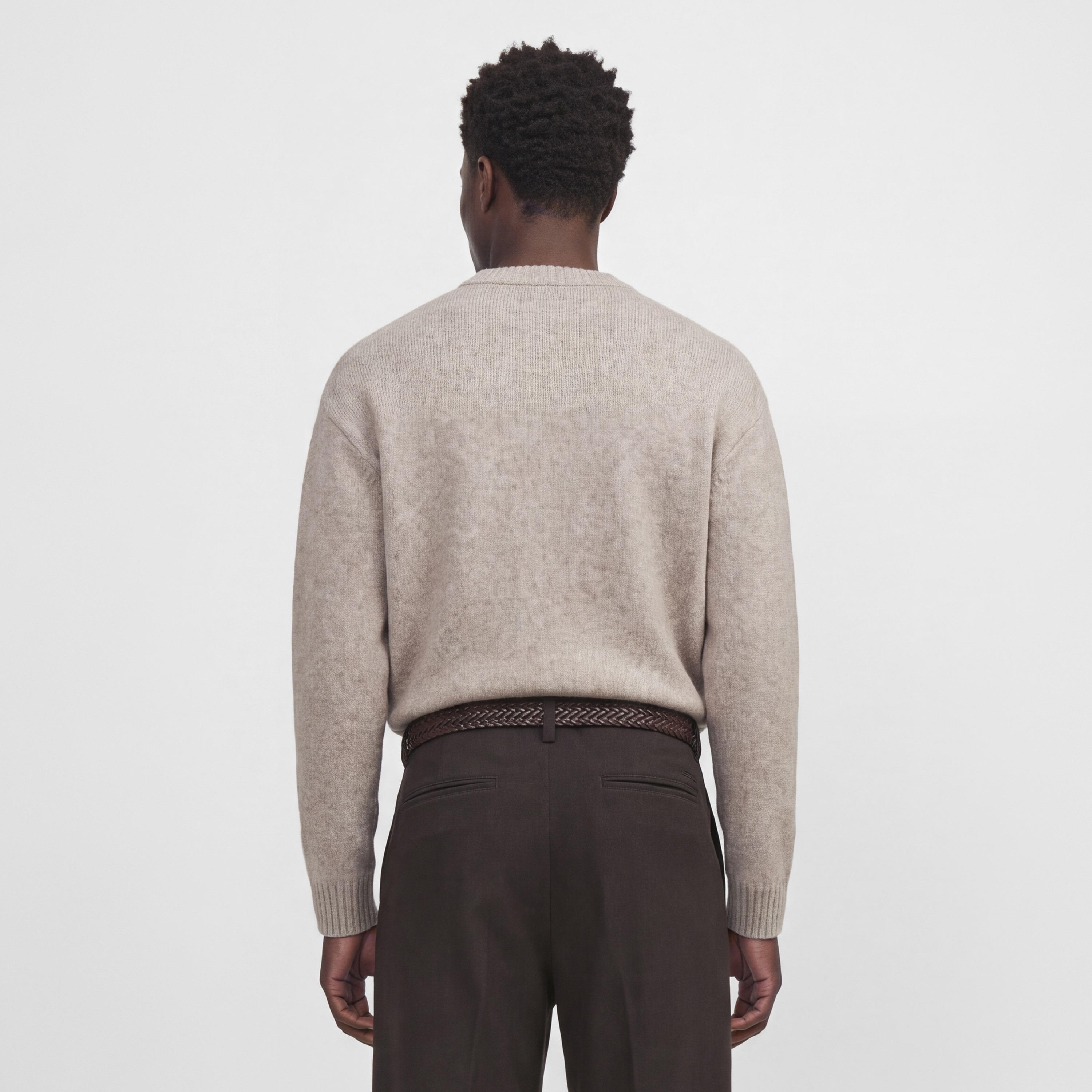بلوفر رجالي سادة برقبة مستديرة وأكمام طويلة من جاك آند جونز-men-clothing-sweatersandpullovers-image-5