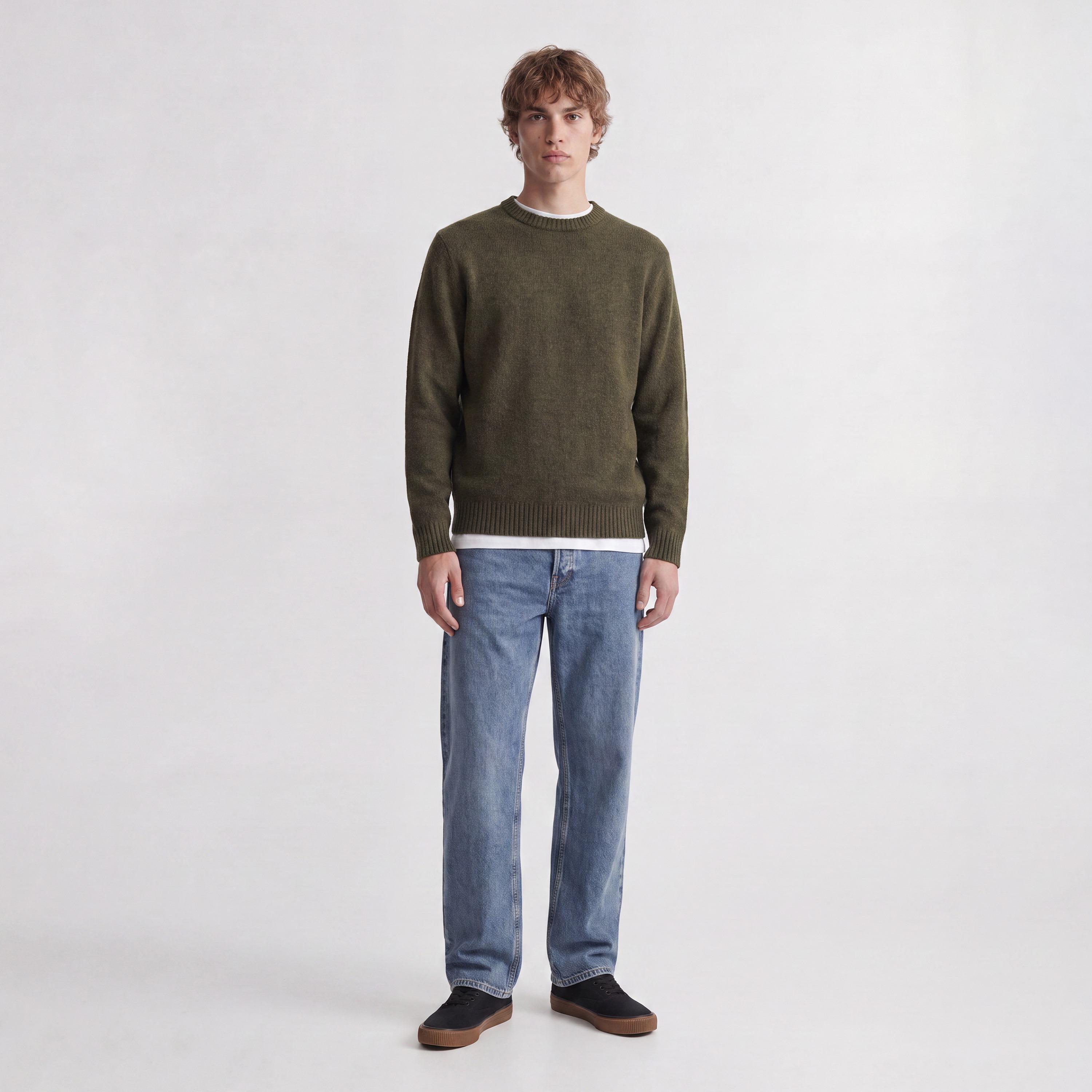 بلوفر رجالي سادة برقبة مستديرة وأكمام طويلة من جاك آند جونز-men-clothing-sweatersandpullovers-image-2