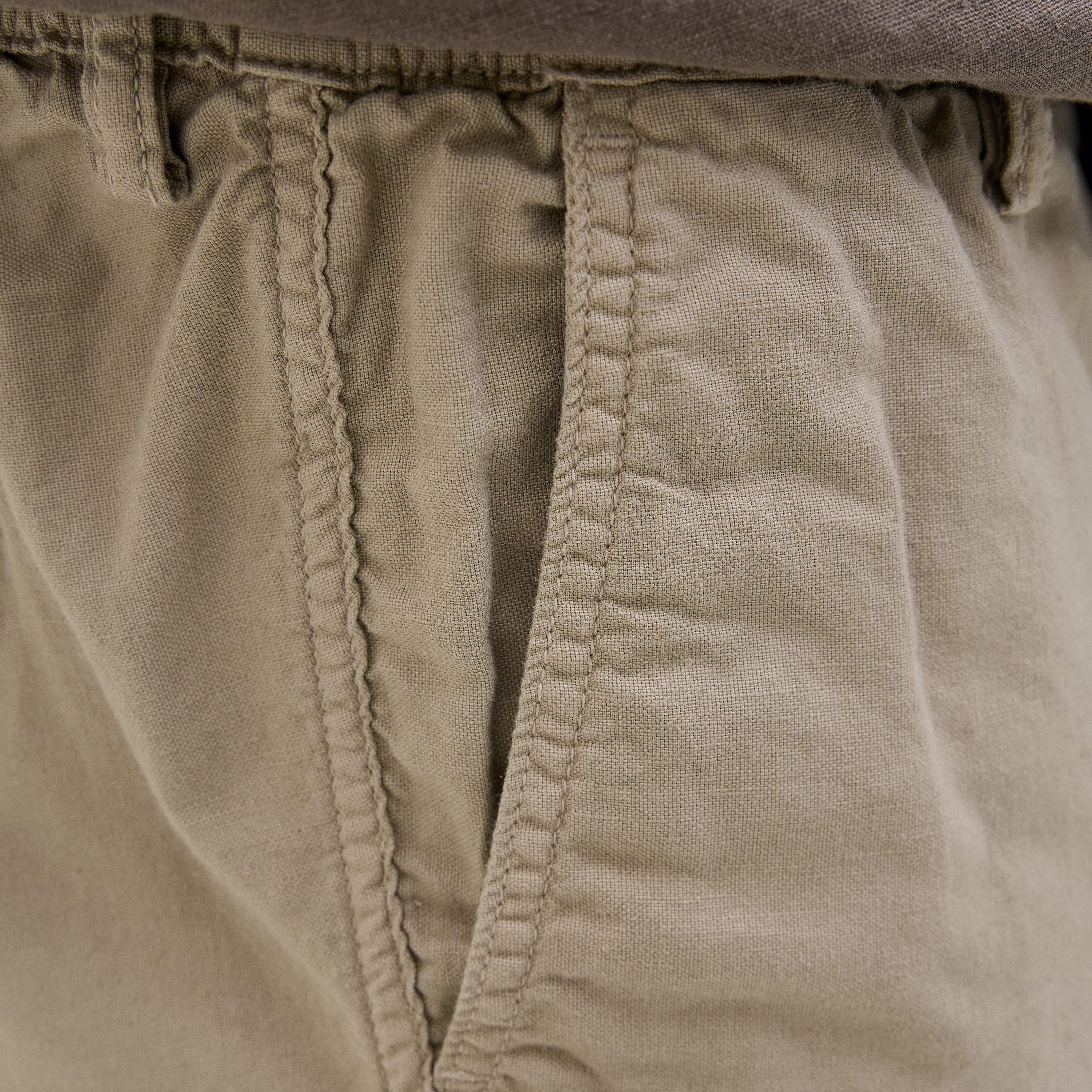 Jack & Jones Plain Mid-Rise Button and Zip Fly Men's Shorts-men-clothing-bottoms-shorts-image-3