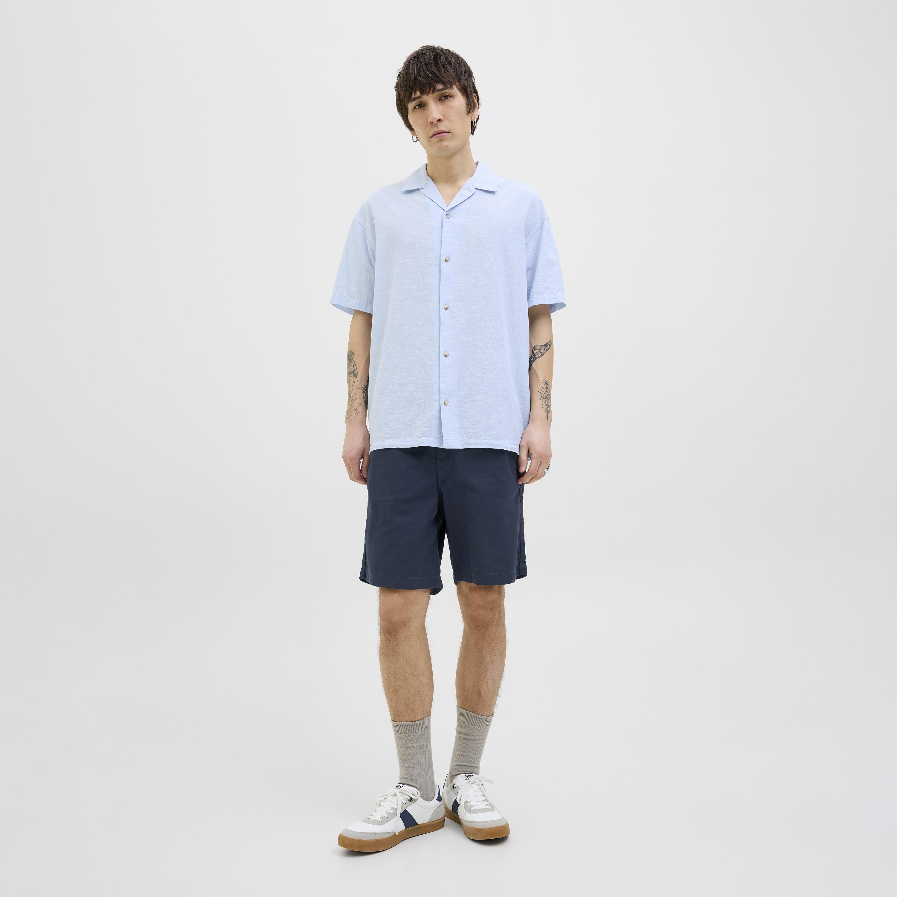 Jack & Jones Plain Mid-Rise Button and Zip Fly Men's Shorts-men-clothing-bottoms-shorts-image-17