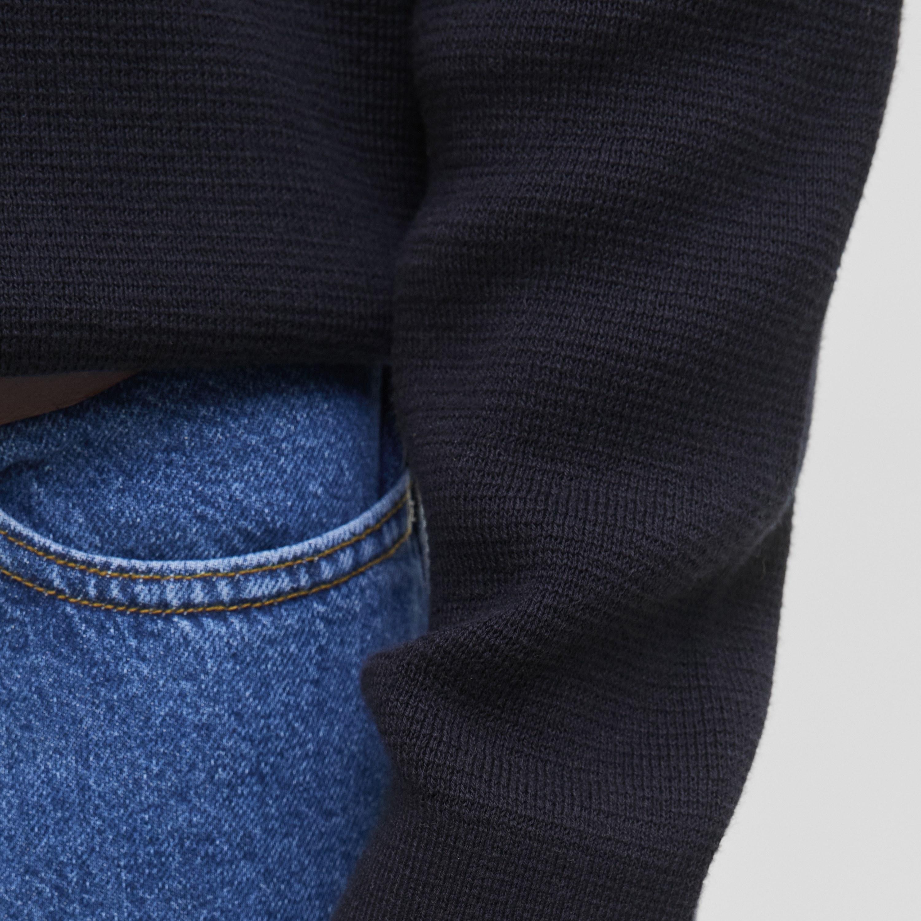 تيشيرت بولو رجالي محبوك بياقة بولو وأكمام طويلة من جاك آند جونز-men-clothing-tshirtsandpolos-polos-image-6