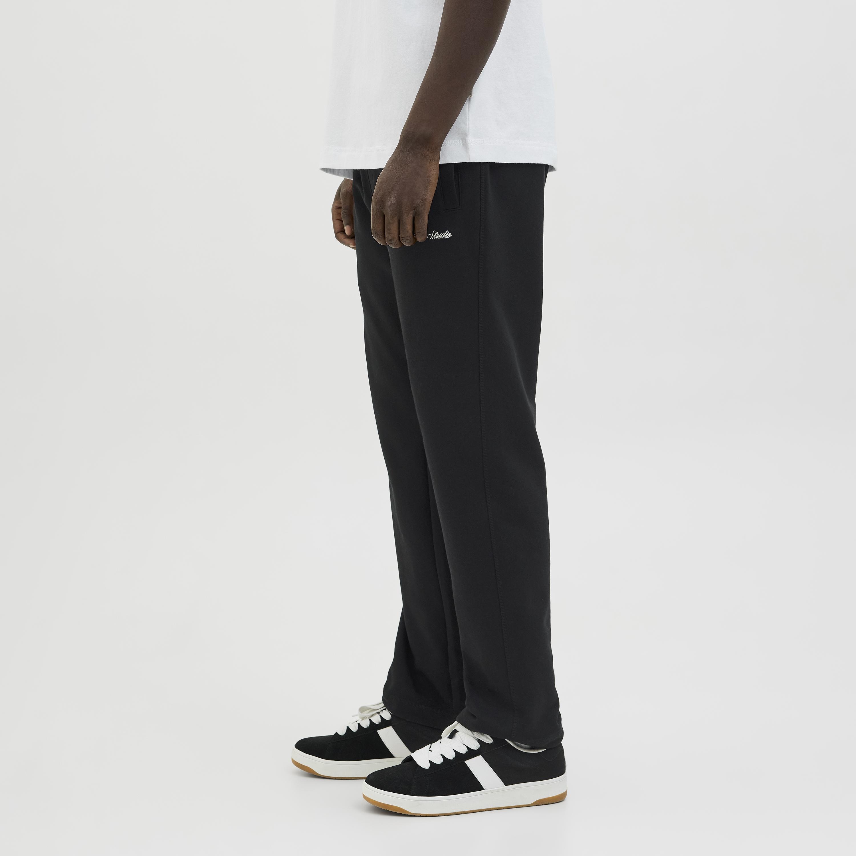 بنطلون رياضي رجالي سادة بخصر متوسط الارتفاع برباط من جاك آند جونز-men-clothing-joggers-image-5
