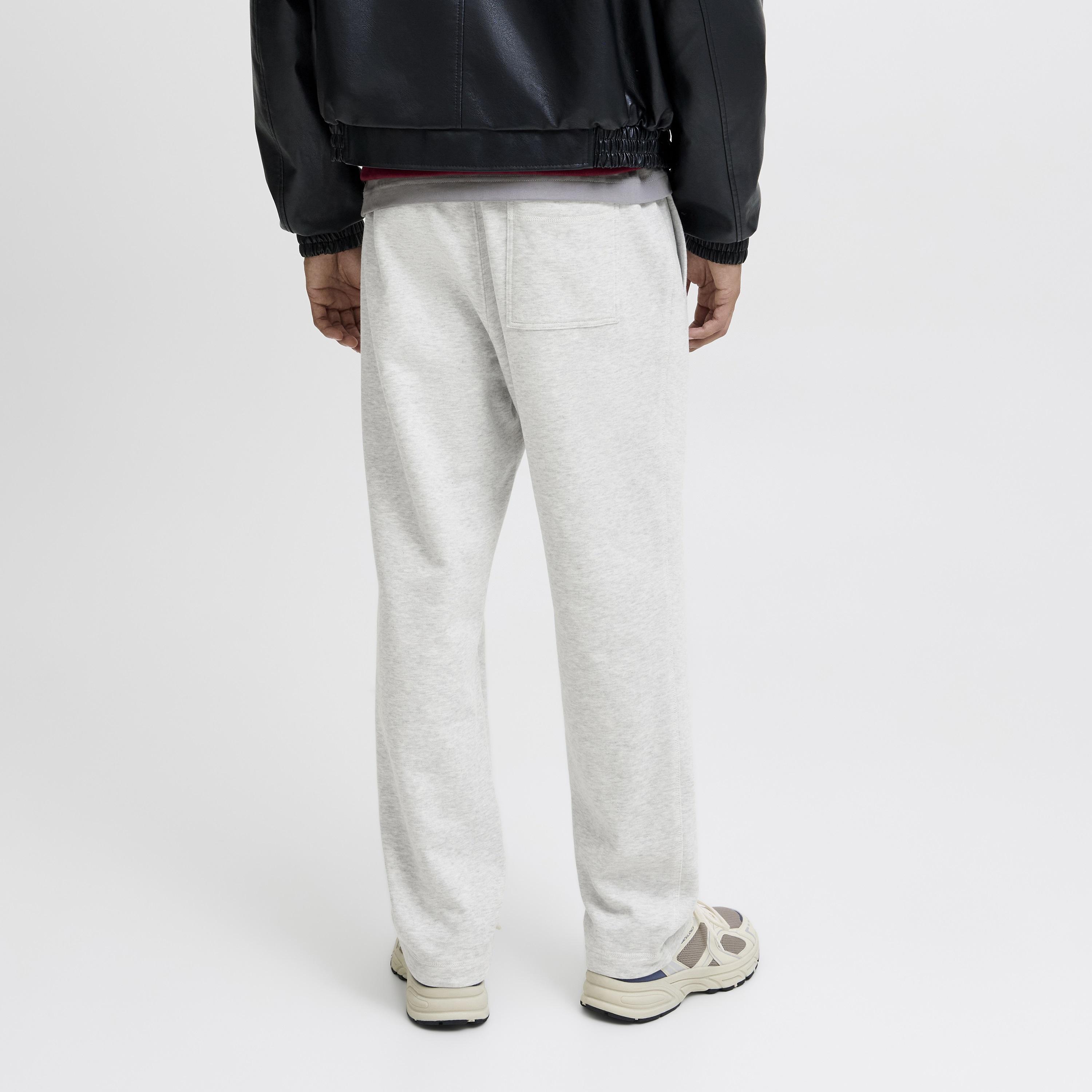 بنطلون رياضي رجالي سادة بخصر متوسط الارتفاع برباط من جاك آند جونز-men-clothing-joggers-image-12