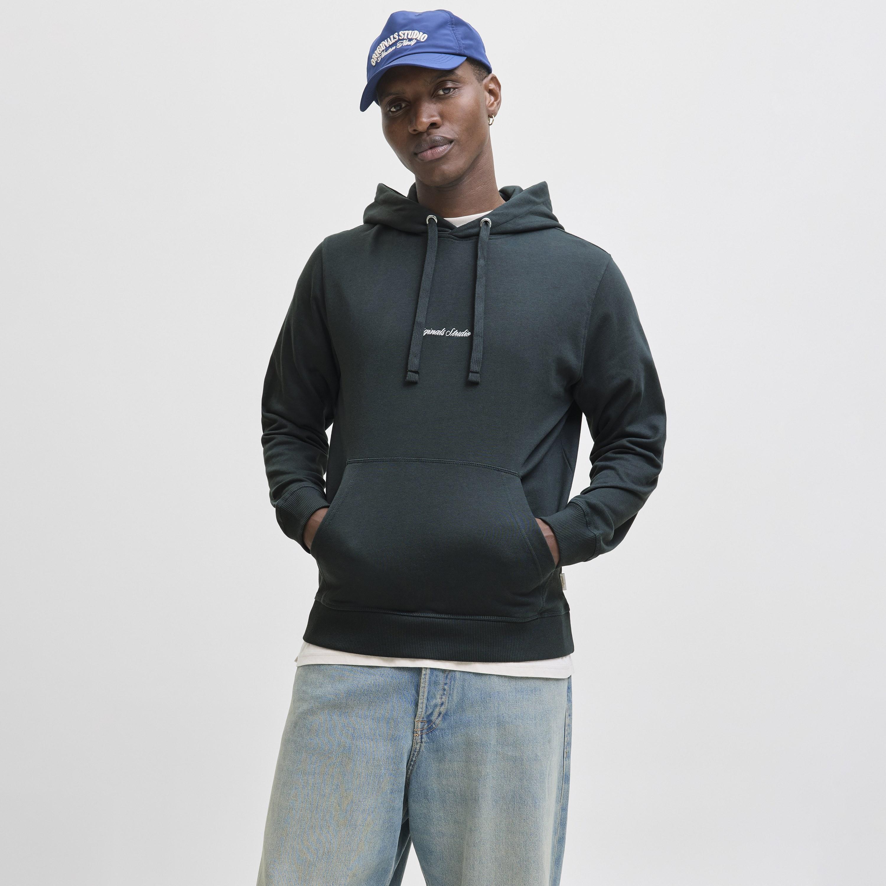 كنزة صوفية رجالية سادة بقلنسوة وأكمام طويلة من جاك ان جونز-men-winterwear-hoodiesandsweatshirts-image-1