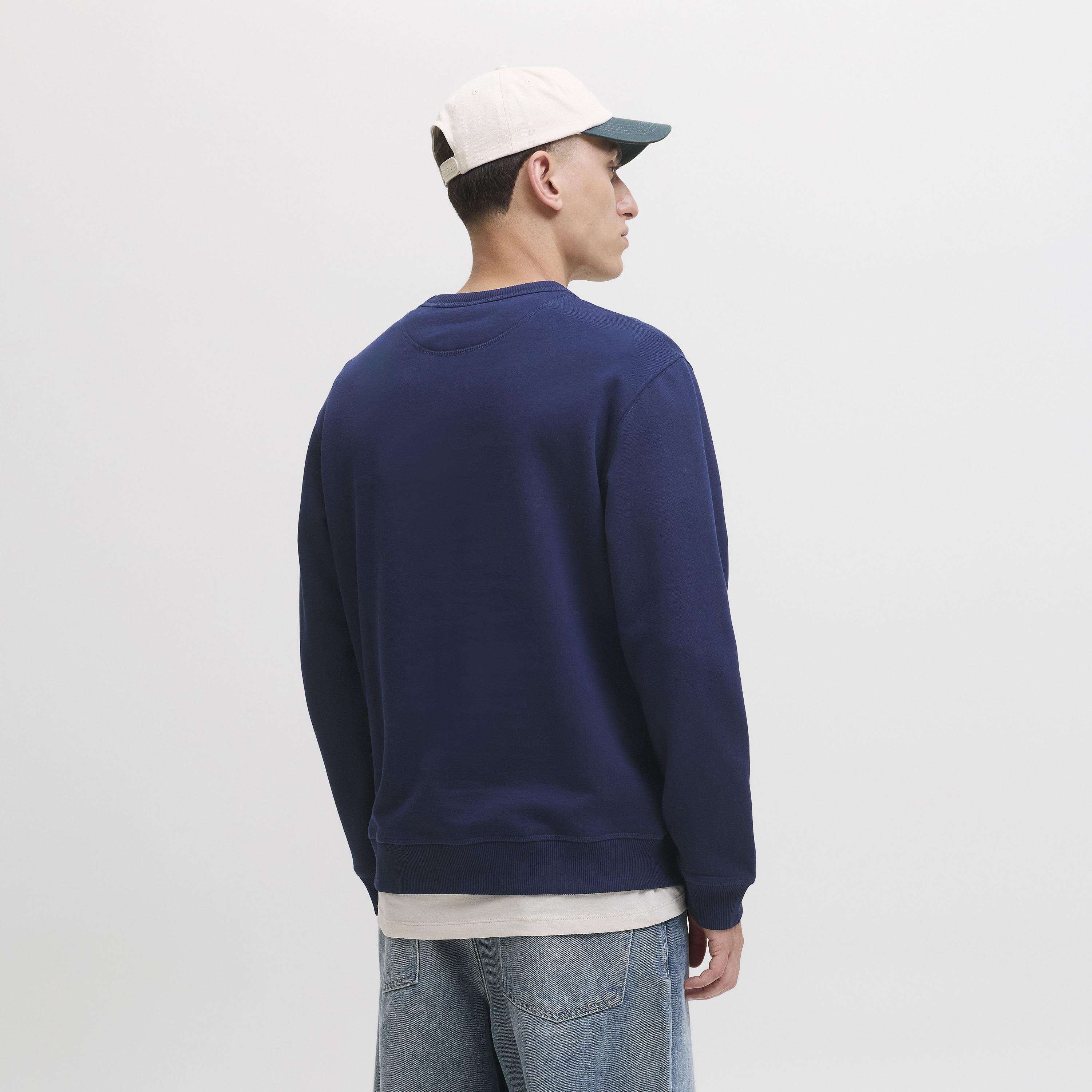 Jack & Jones Plain Crew Neck Long Sleeves Men's Sweatshirt-men-winterwear-hoodiesandsweatshirts-image-4