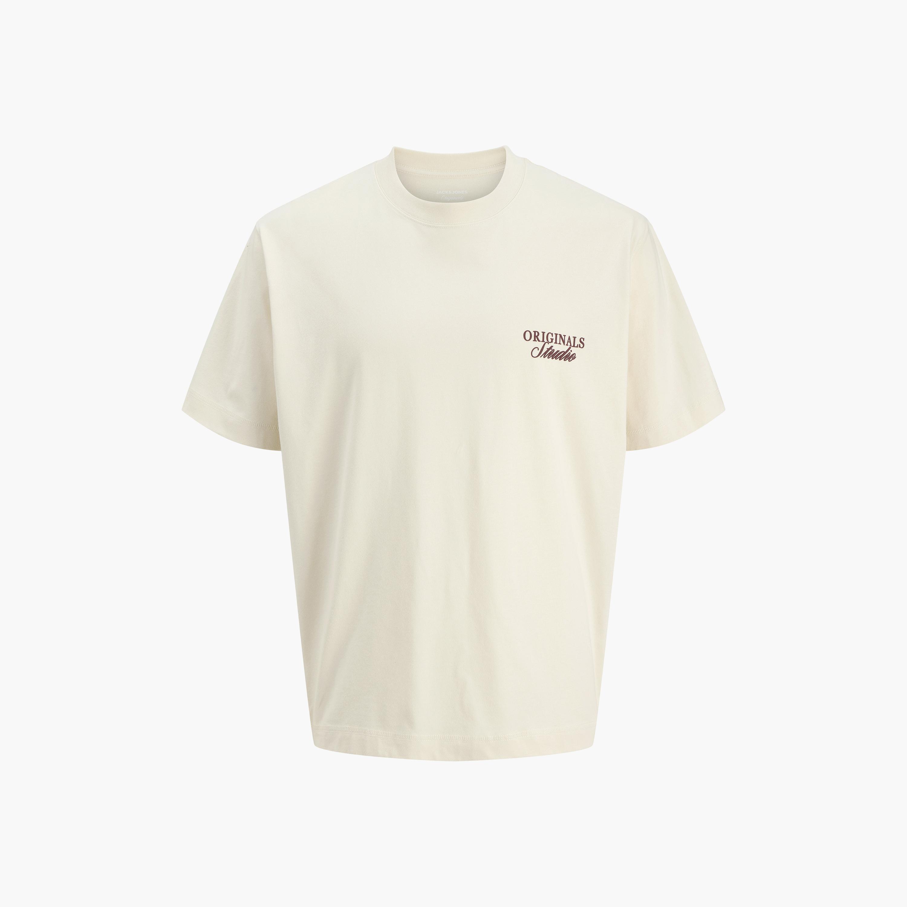 تيشرت رجالي بطبعة طبوغرافية وياقة مستديرة وأكمام قصيرة من جاك آند جونز-men-clothing-tshirtsandpolos-tshirts-image-7