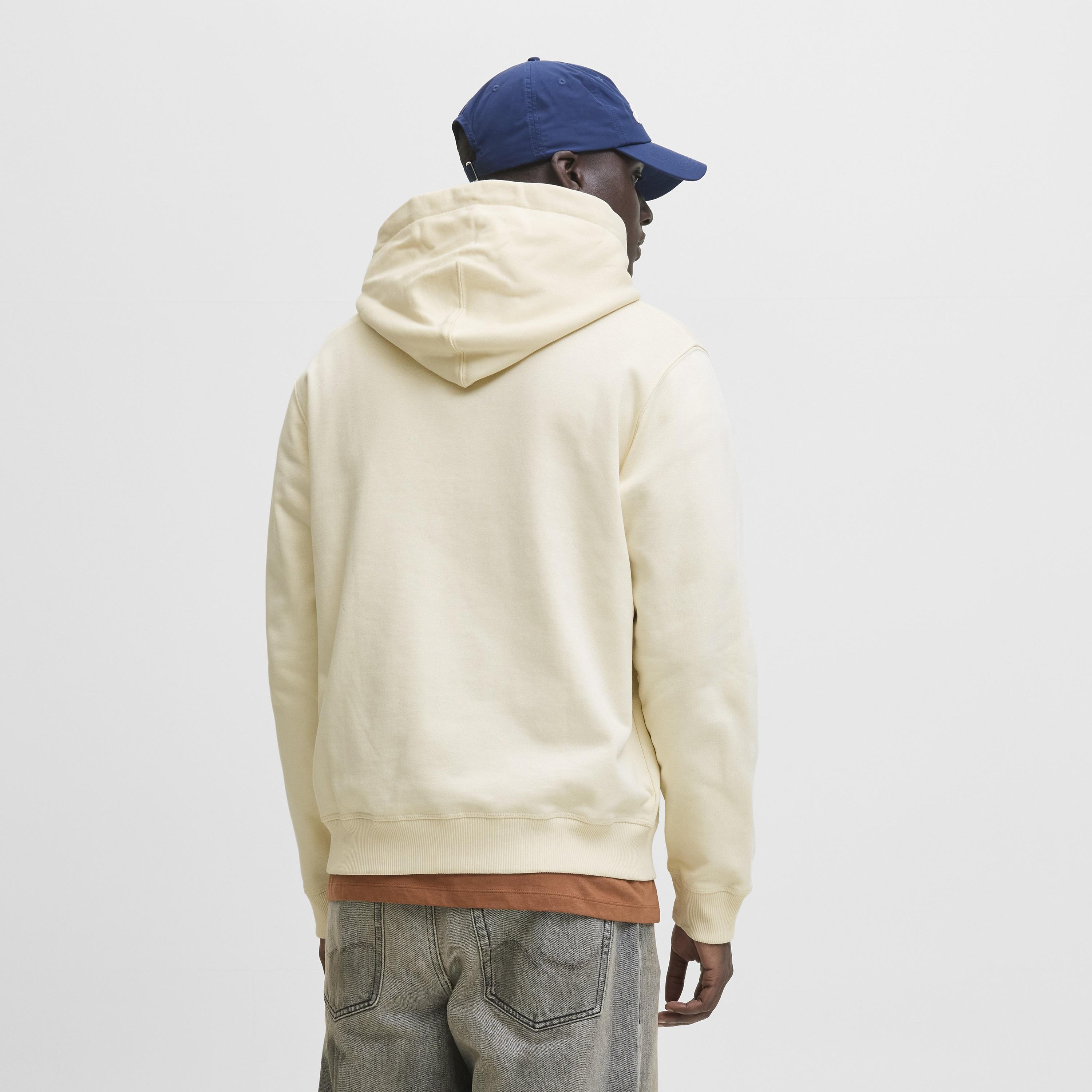 سويت شيرت رجالي سادة بهودي وأكمام طويلة وسحاب إغلاق كامل من جاك آند جونز-men-winterwear-hoodiesandsweatshirts-image-4