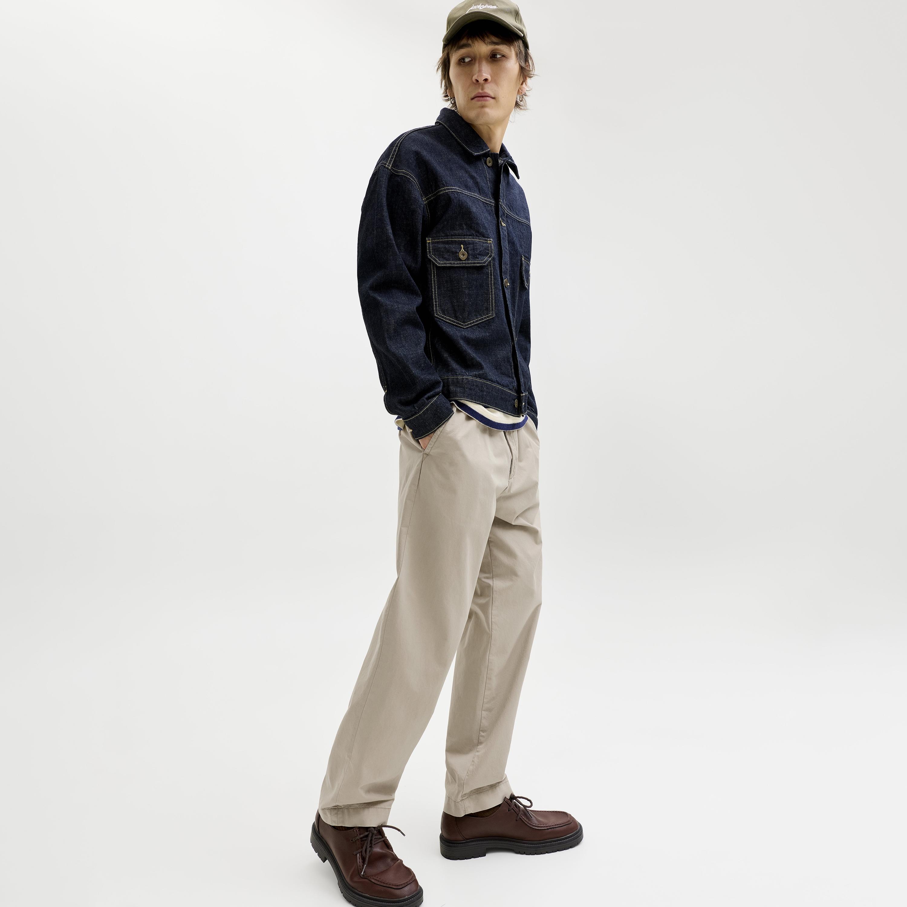 بنطلون رجالي سادة بخصر متوسط الارتفاع وقفل أزرار وسحاب من جاك آند جونز-men-clothing-bottoms-trousersandchinos-trousers-image-2
