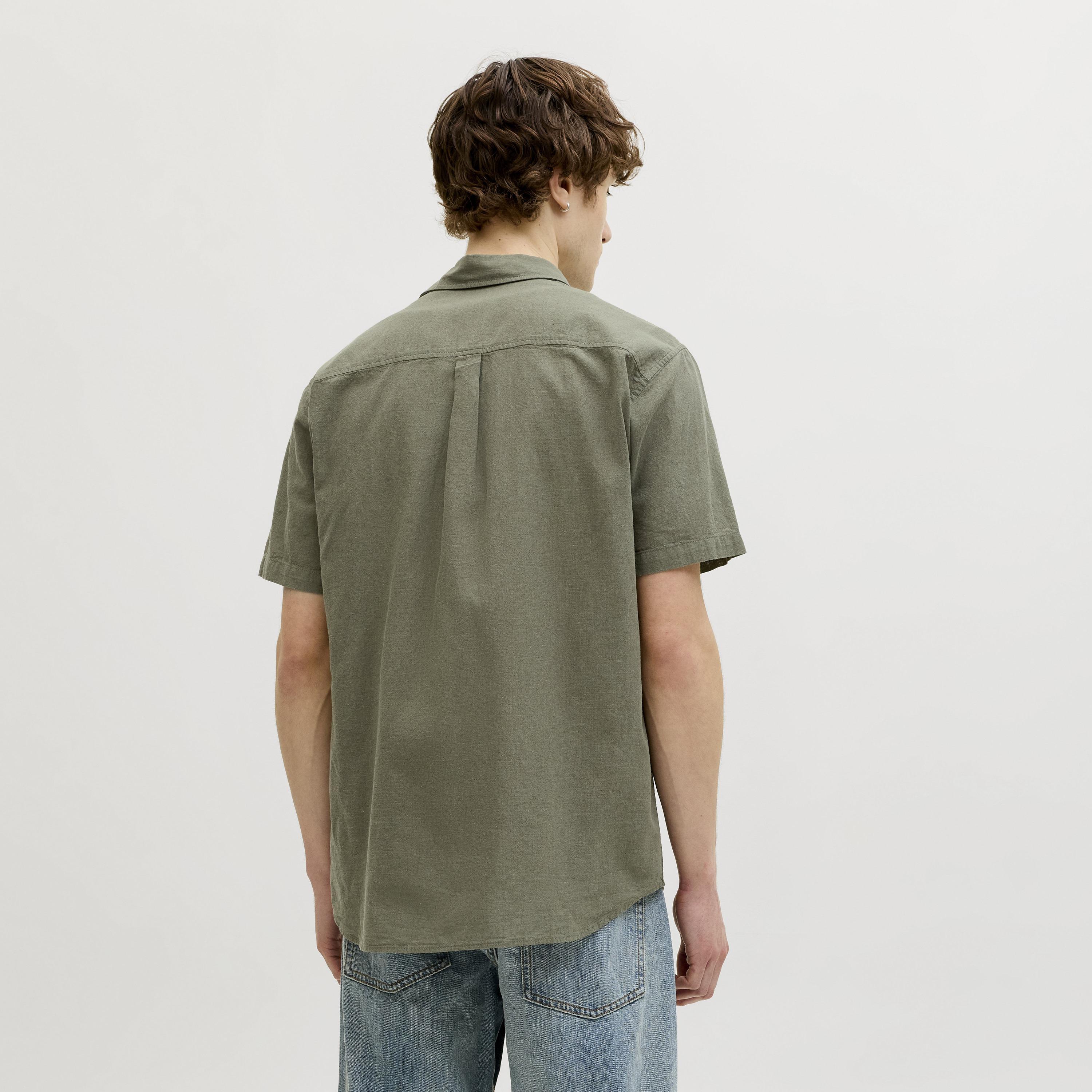 Jack & Jones Regular Fit Plain Spread Collar Short Sleeves Men's Shirt-men-clothing-shirts-image-4