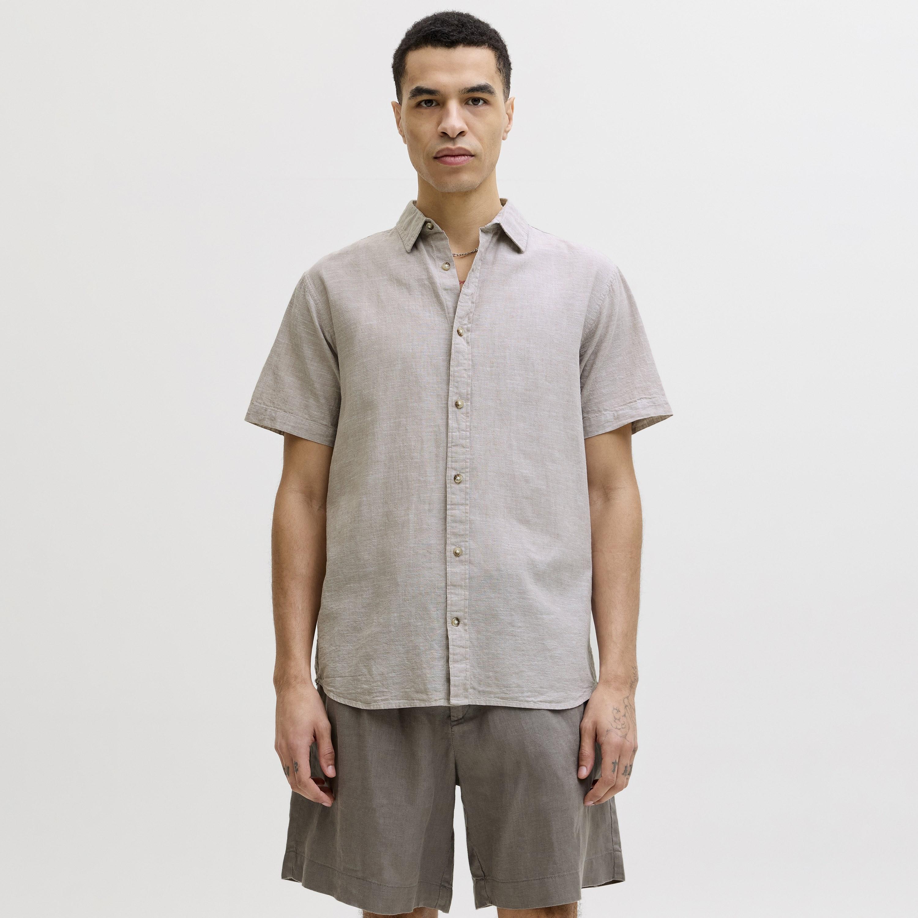 Jack & Jones Regular Fit Plain Spread Collar Short Sleeves Men's Shirt-men-clothing-shirts-image-1
