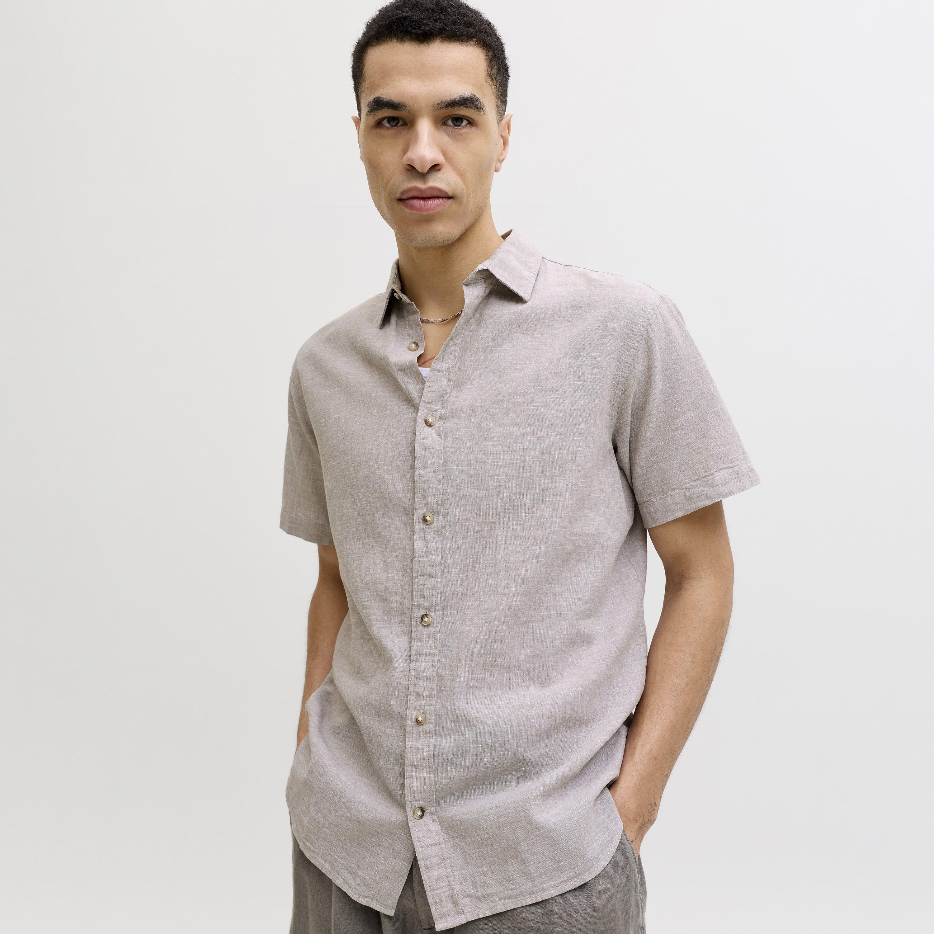 Jack & Jones Regular Fit Plain Spread Collar Short Sleeves Men's Shirt-men-clothing-shirts-image-3