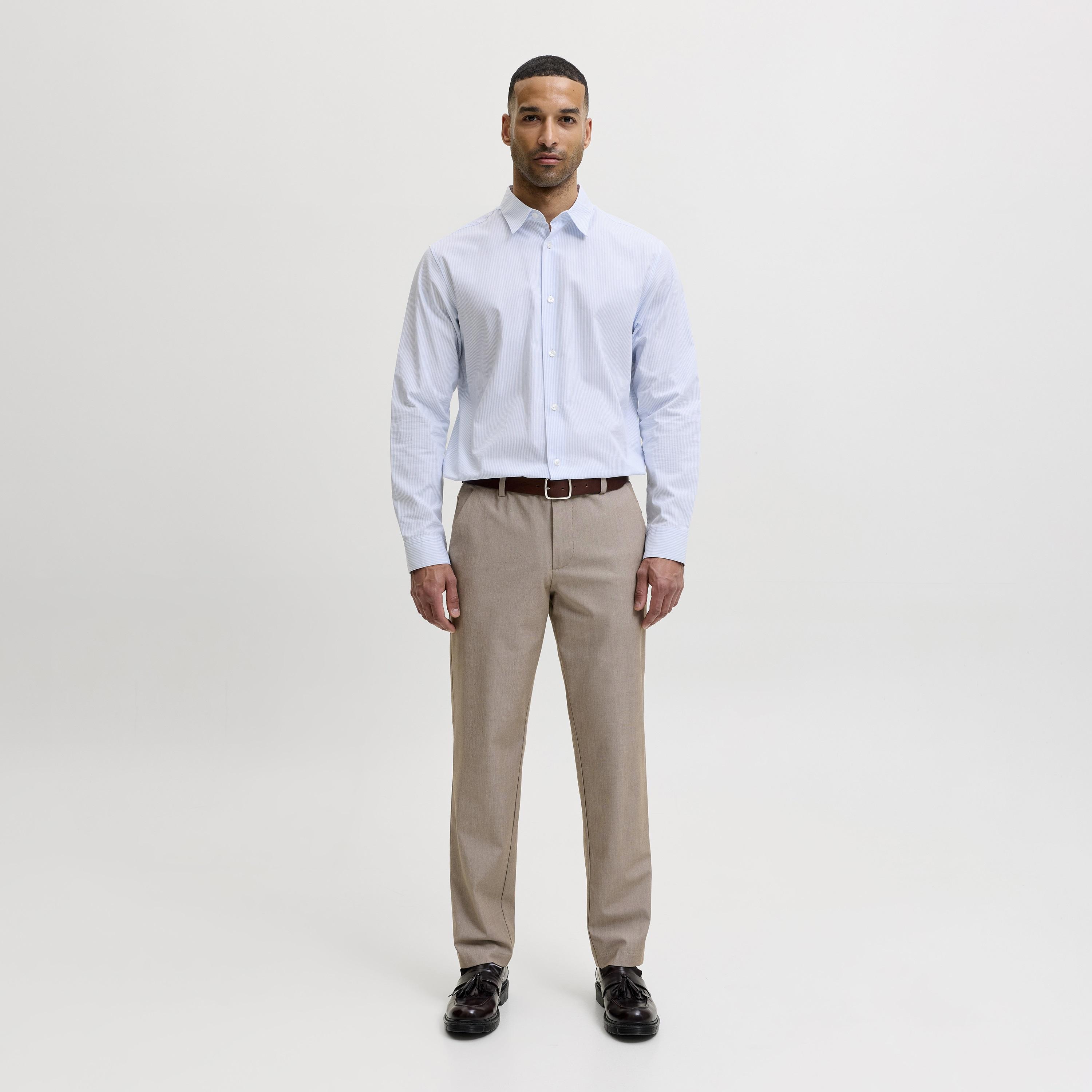 بنطلون رجالي سادة بخصر متوسط الارتفاع وقفل أزرار وسحاب من جاك آند جونز-men-clothing-bottoms-trousersandchinos-trousers-image-2