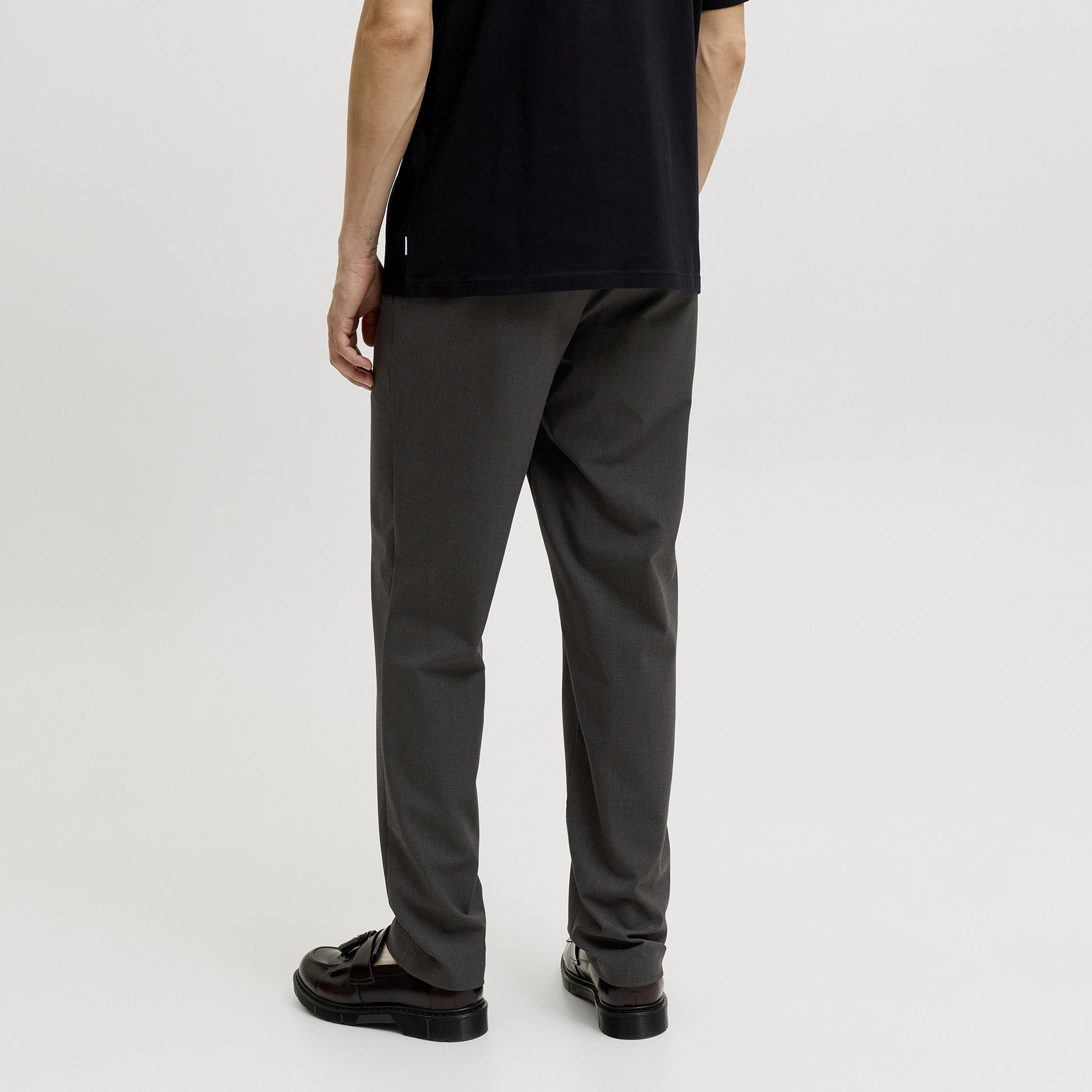 بنطلون رجالي سادة بخصر متوسط الارتفاع وقفل أزرار وسحاب من جاك آند جونز-men-clothing-bottoms-trousersandchinos-trousers-image-4
