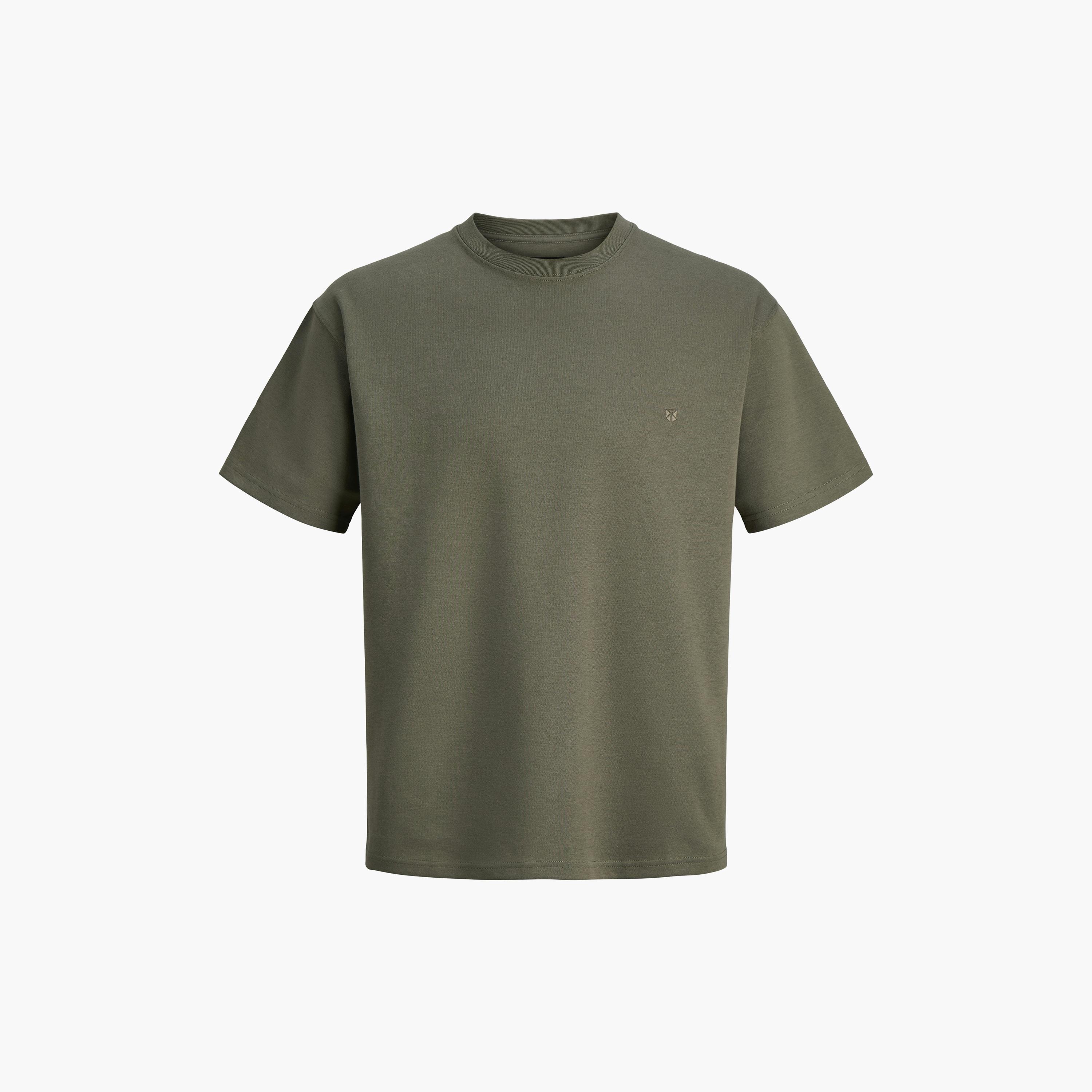 تيشرت رجالي سادة بياقة مستديرة وأكمام قصيرة من جاك آند جونز-men-clothing-tshirtsandpolos-tshirts-image-7