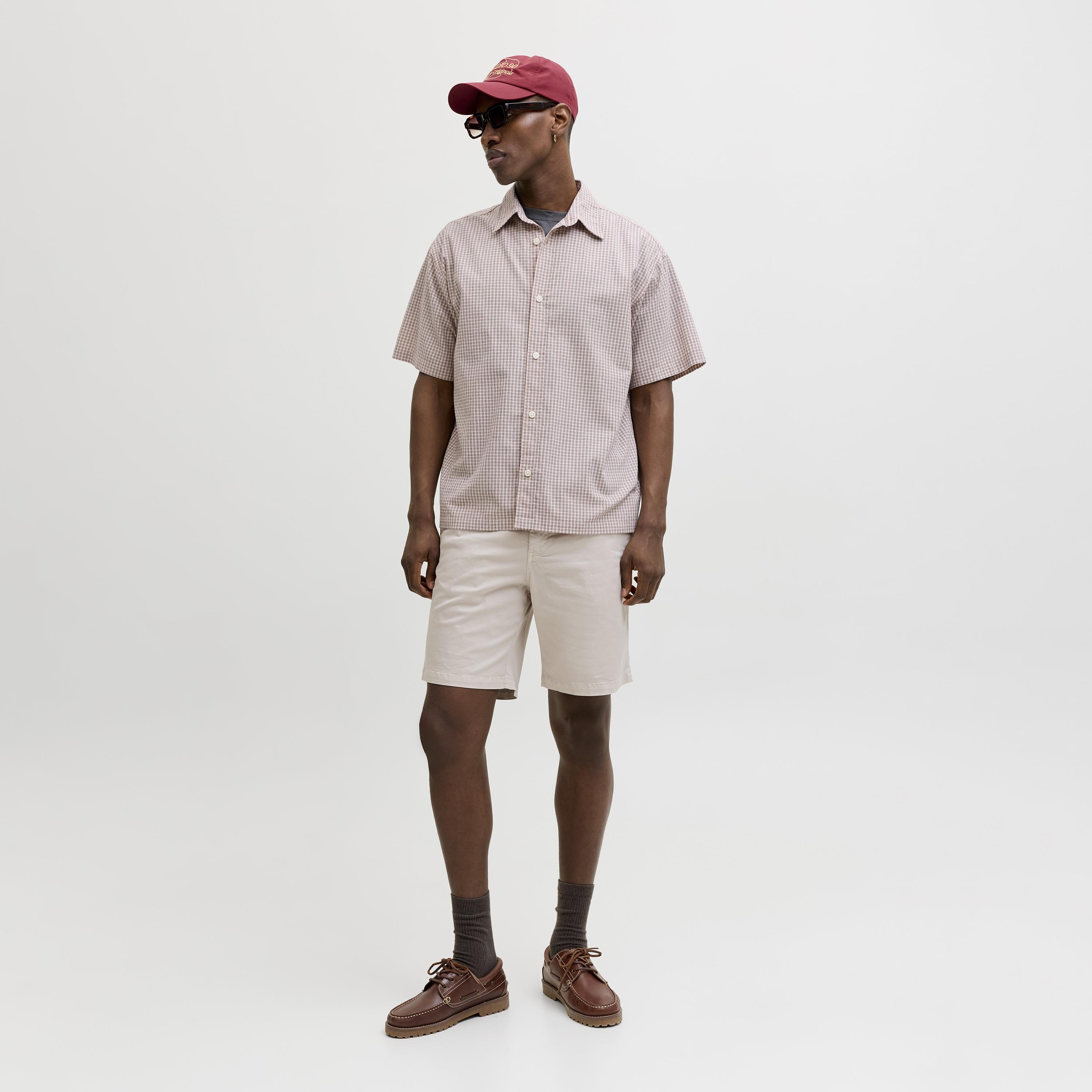 Jack & Jones Plain Mid-Rise Button and Zip Fly Men's Chino Shorts-men-clothing-bottoms-shorts-image-2