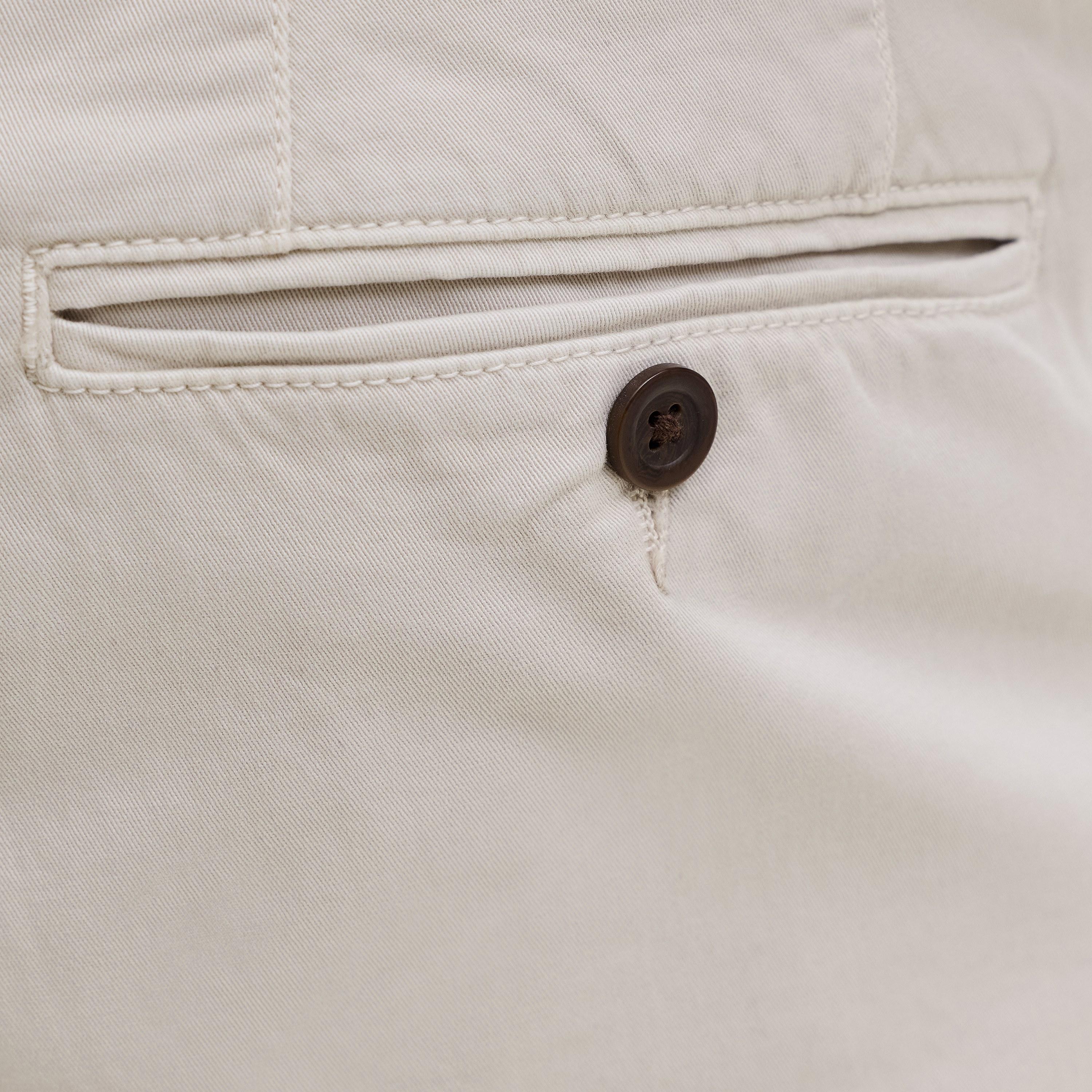 Jack & Jones Plain Mid-Rise Button and Zip Fly Men's Chino Shorts-men-clothing-bottoms-shorts-image-22