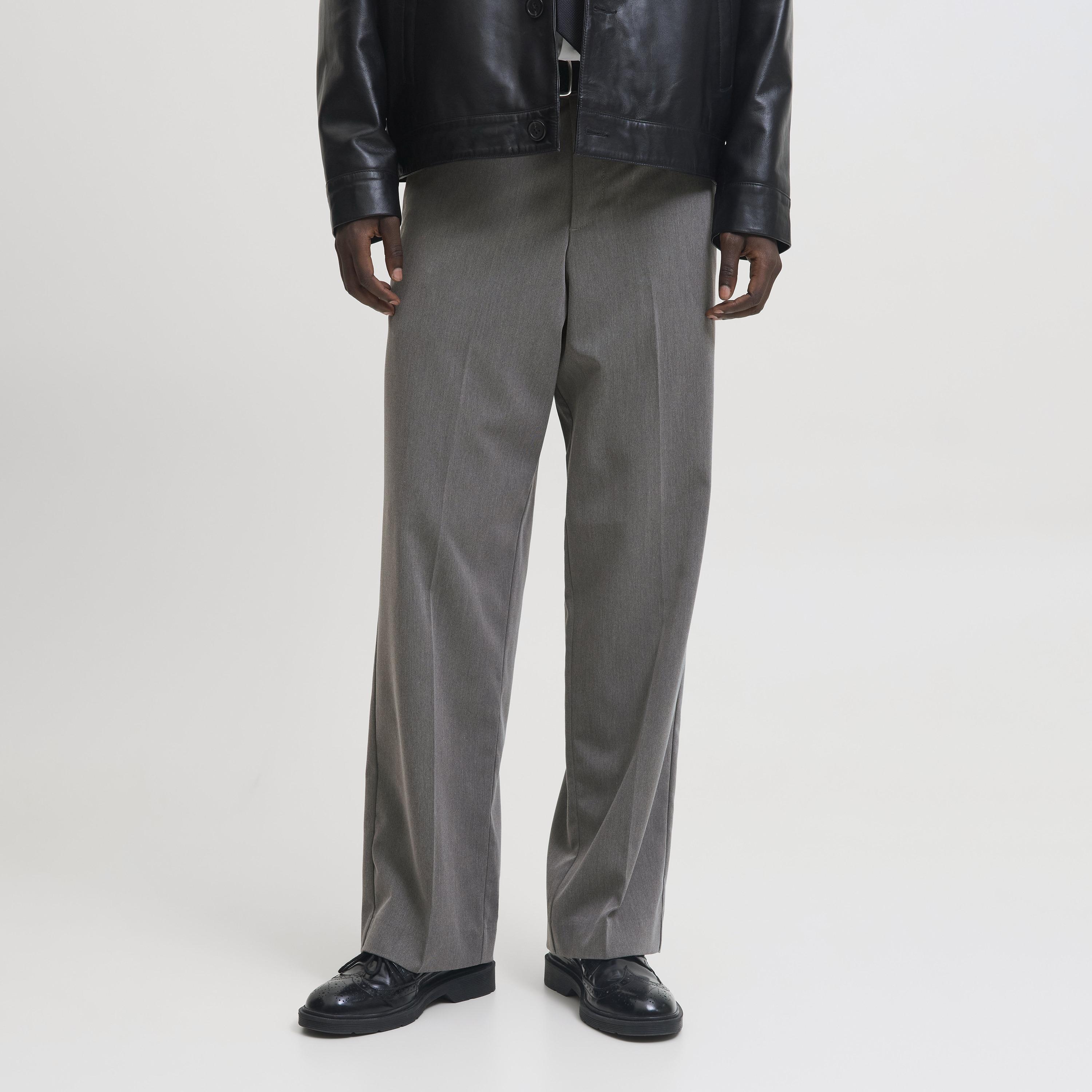 بنطلون رجالي سادة بخصر متوسط الارتفاع وقفل مشبك وسحاب من جاك آند جونز-men-clothing-bottoms-trousersandchinos-trousers-image-1